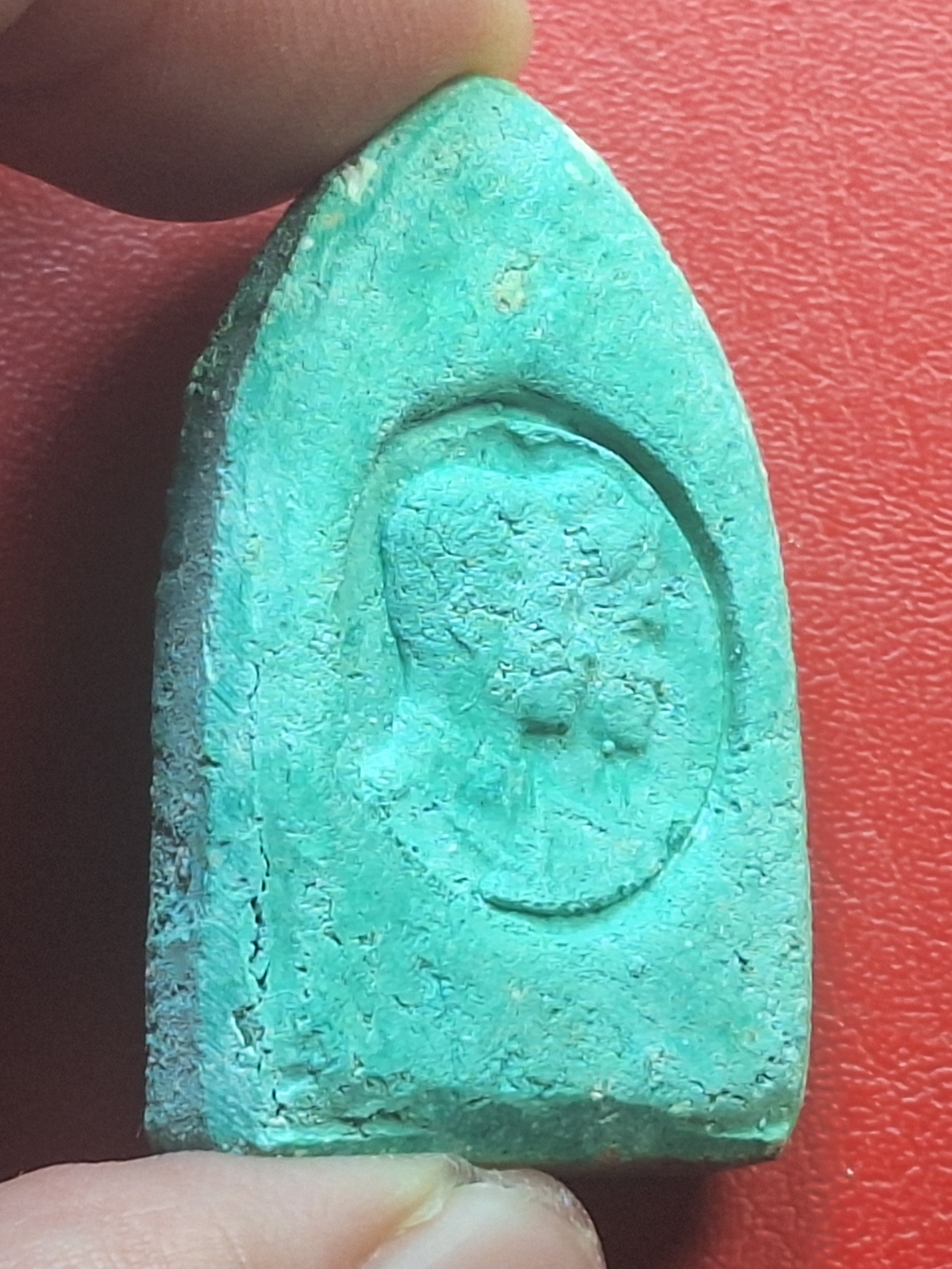 พระแก้วมรกต วัดบ้านโป่ง ปี๒๕๐๙ พิมพ์ใหญ่ เนื้อเขียว ด้านหลังในหลวงพระราชินี(องค์ที่2)