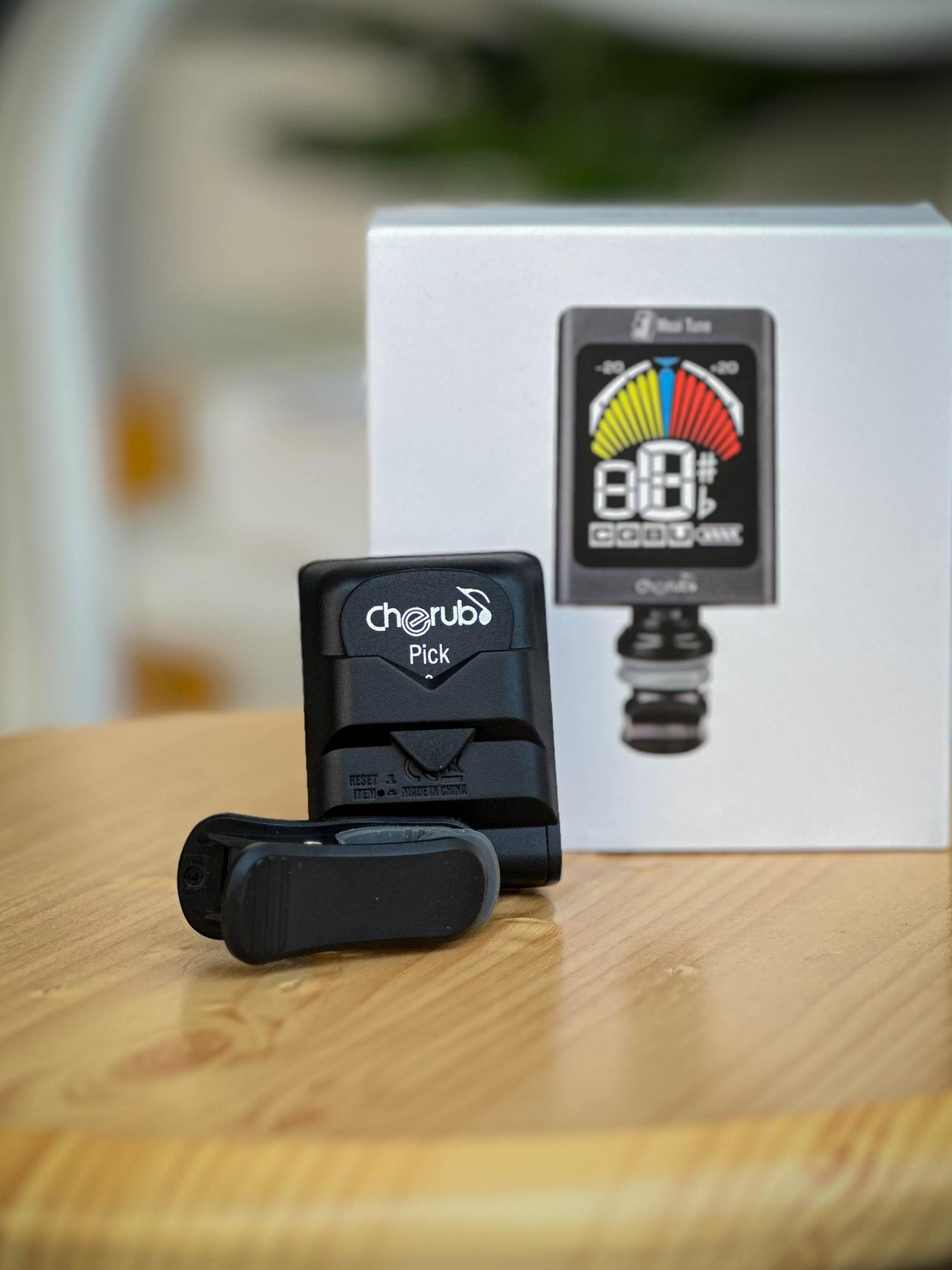 Cherub จูนเนอร์ Cherub WST-680 เครื่องตั้งสายกีตาร์ หน้าจอแสดงผลแบบสี มีแบตเตอรี่ในตัว มีช่องเก็บปิ๊ก Guitar Tuner ฟรี สายUSB.