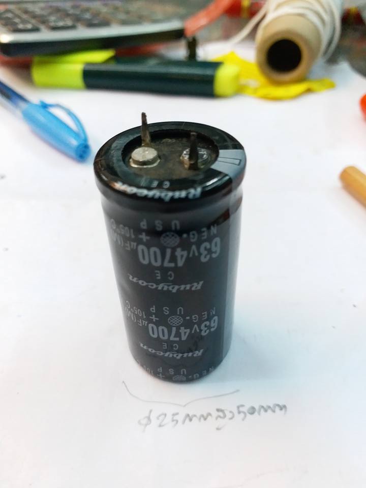 4700UF63VDC105Cยี่ห้อRUBYCONขนาดเส้นผ้านศูนย์กลางอ้วน25มม.สูง50มม.(25x50MM)ราคาตัวล่ะ