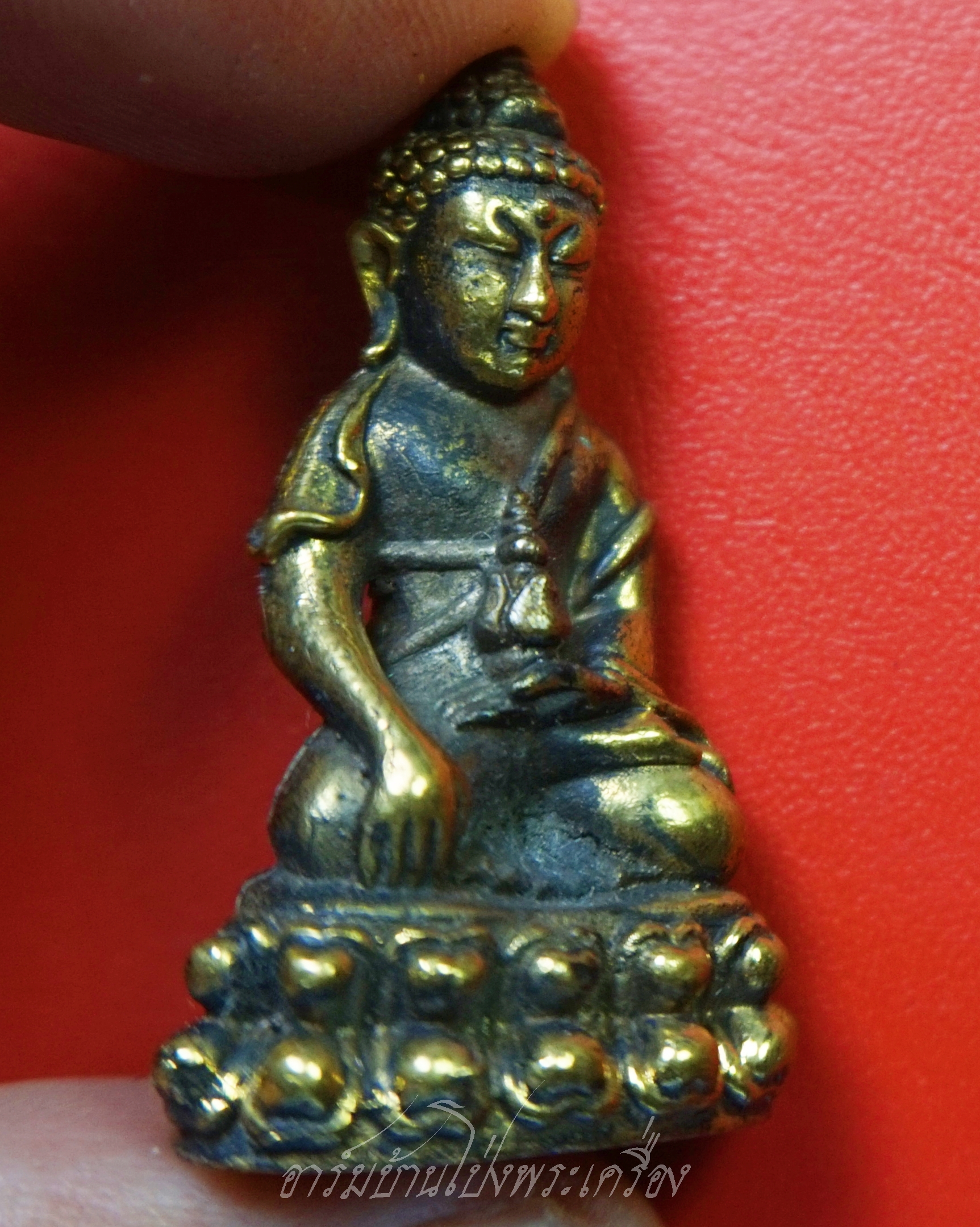 พระกริ่ง วัดเก่าต้นมะค่า เนื้อฝาบาตร(องค์ที่1)