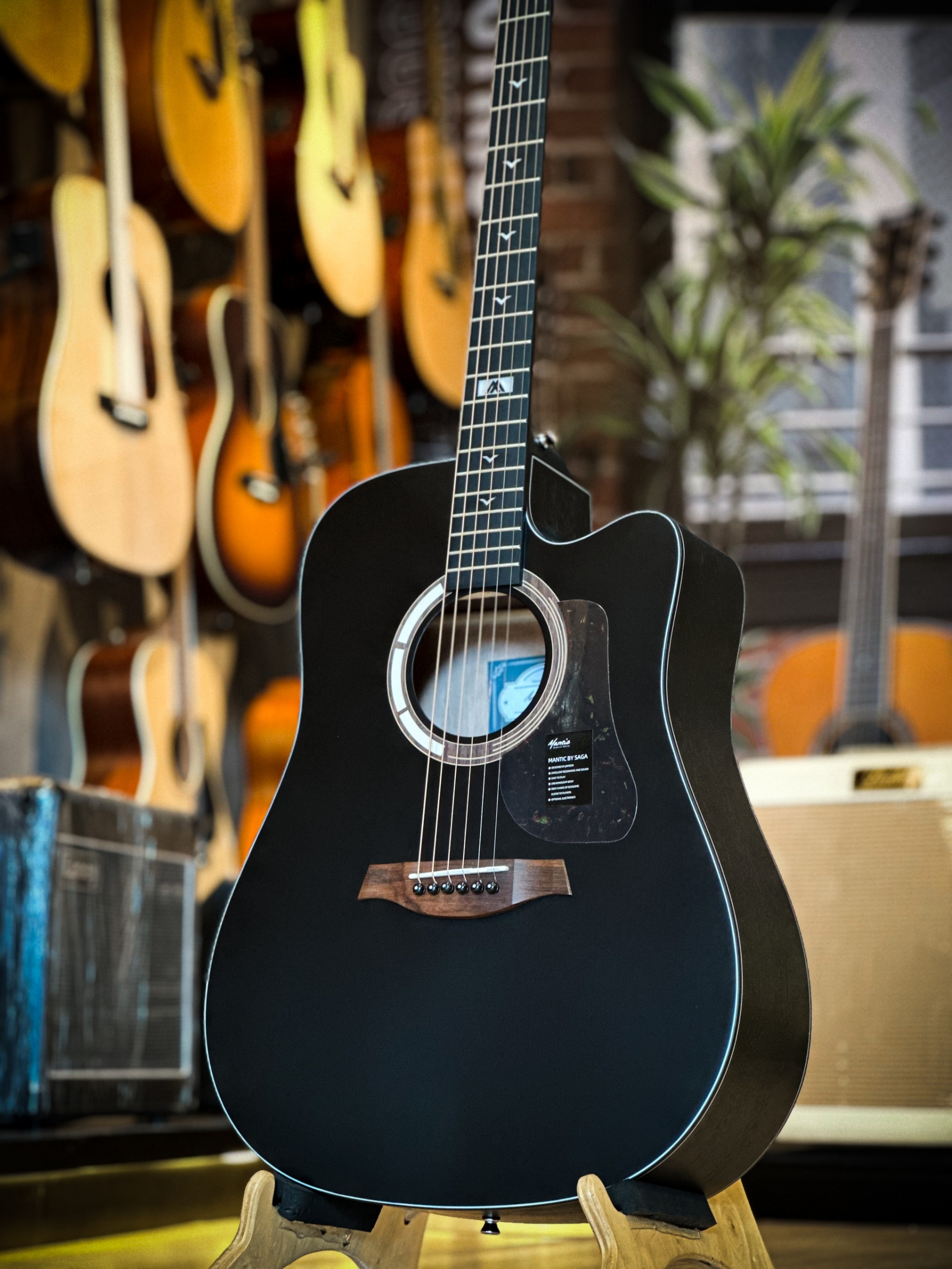 Mantic GT-1DC กีต้าร์โปร่ง / โปร่งไฟฟ้า ทรงเดรทน็อต ขนาด 41 นิ้ว พร้อม กระเป๋า / ปิ๊ก 4 อัน / ใบคอร์ด / ประแจ