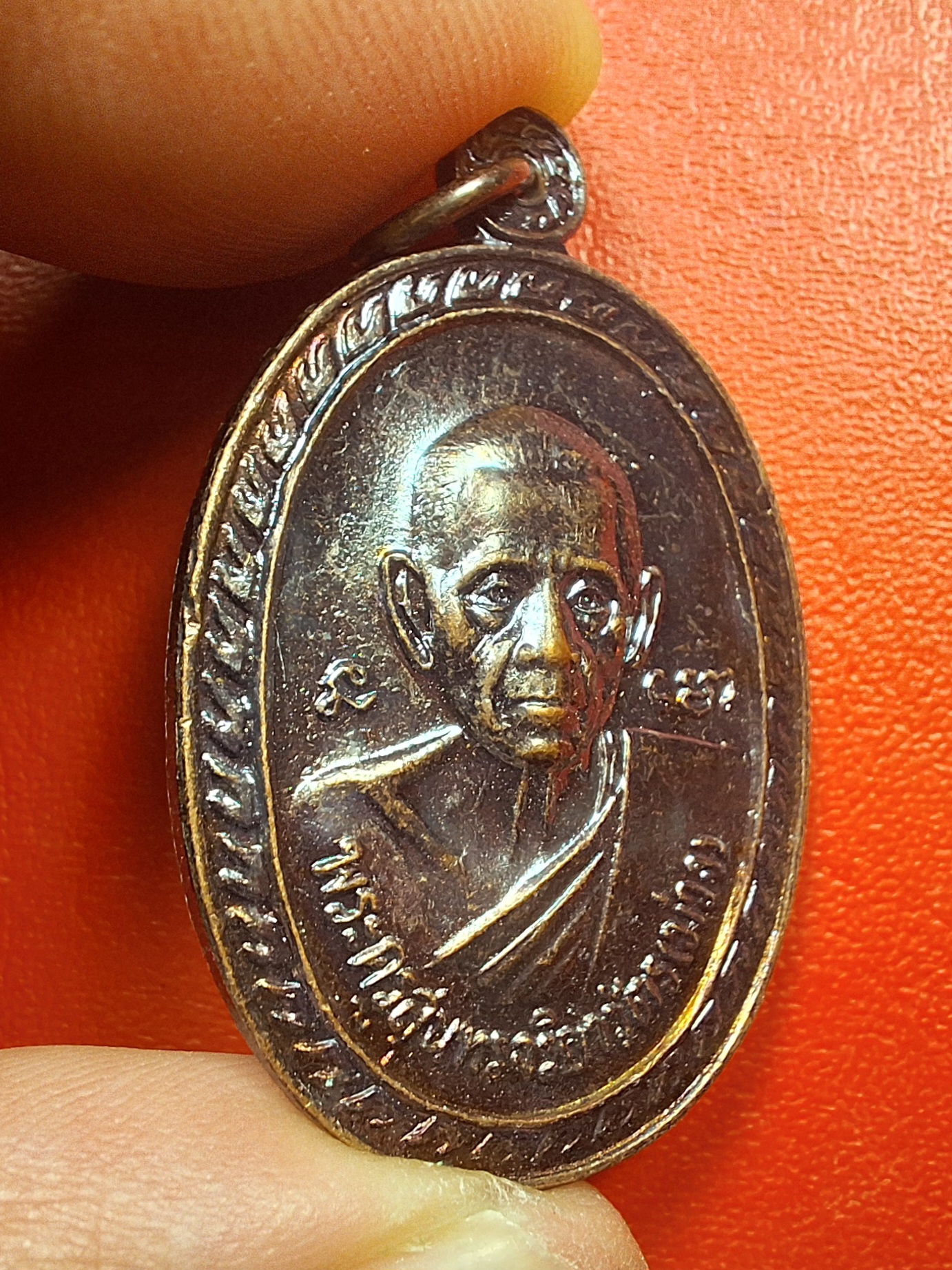 หลวงปู่ม่วง วัดยางงาม จ.ราชบุรี ปี๒๕๔๒ อายุ๘๙ปี เนื้อทองแดงรมดำ(องค์ที่10)