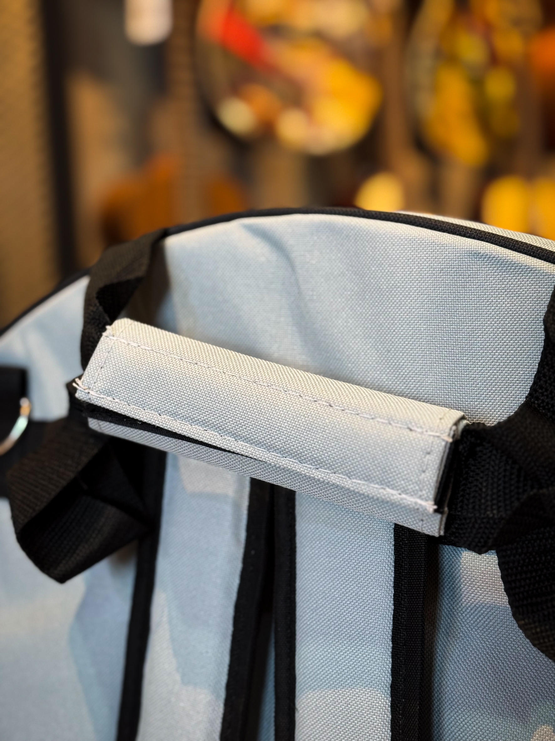 กระเป๋าฉาบ TAKANE เทาดำ/ดำเทา กระเป๋าใส่ฉาบ บุฟองน้ำหนา มีหูหิ้ว/สายสะพายหลัง สามารถใส่ Hihat ได้ 1คู่ และ แฉได้ถึง 3 ใบ 22 นิ้ว