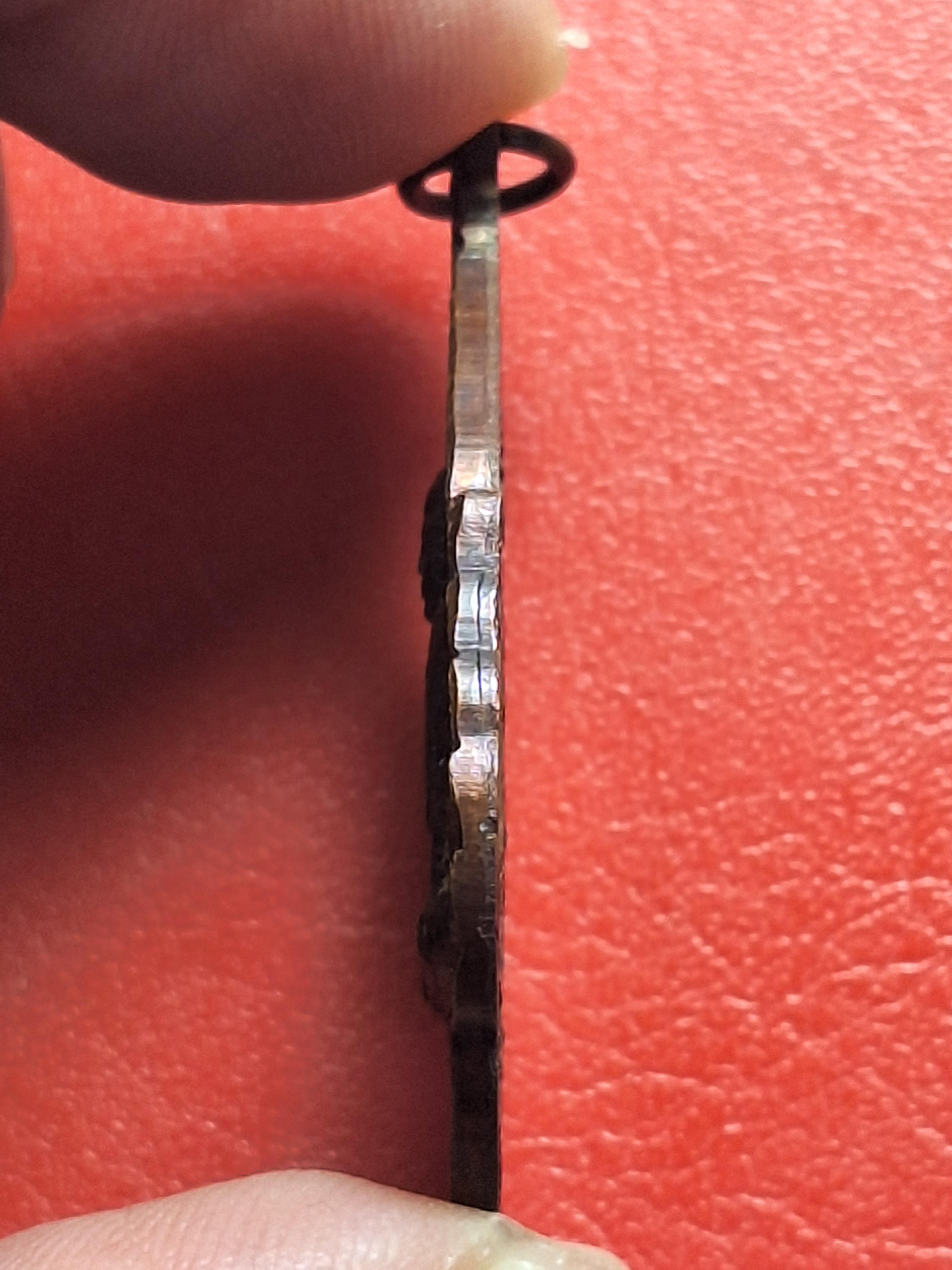 พระอาจารย์คง หลวงพ่อคง วัดโพธิ์คู่ รุ่น๑ ปี๒๕๒๐ เนื้อทองแดงรมดำ(องค์ที่25)