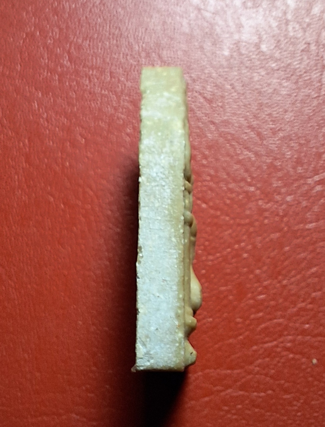 หลวงปู่แผ้ว วัดรางหมัน ขุนแผน สีหราชเดโช เนื้อผงน้ำมัน(องค์ที่1)