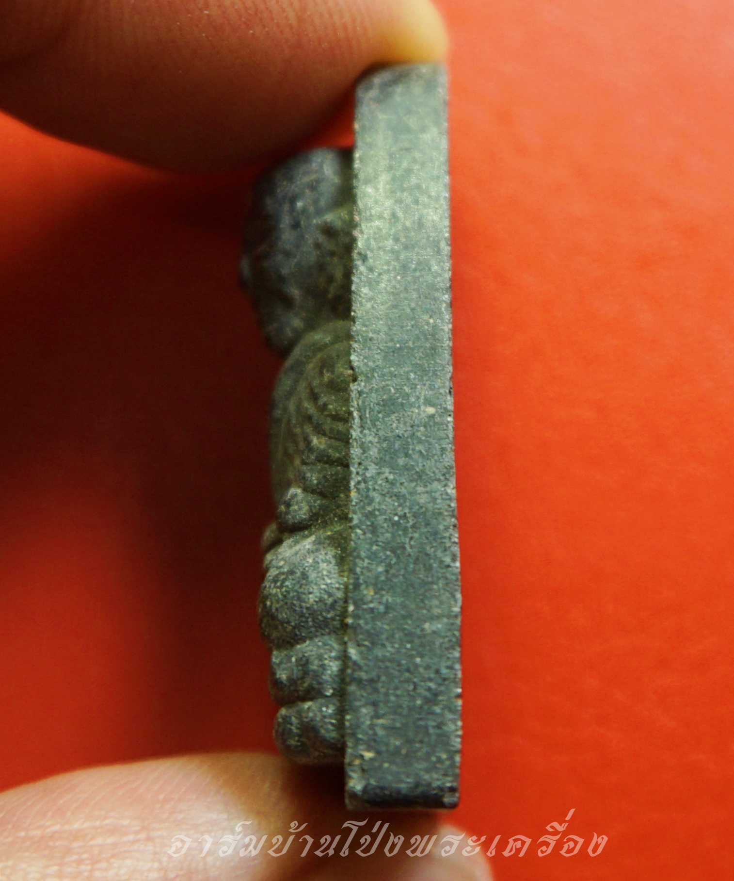 หลวงปู่ทวด วัดบ่อมะกรูด เนื้อผงสีดำ(องค์มี่1)