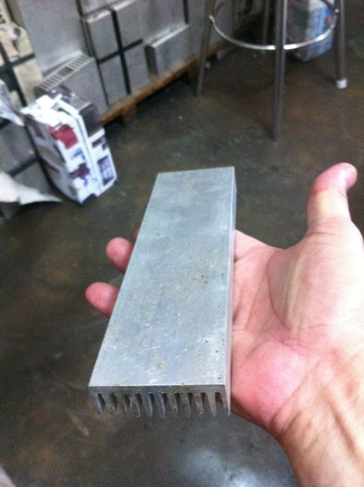 ขาย ฮีทซิ้งรุ่น931กว้าง57มม.ยาว200มม.หนา20.5มม.heatsink model 931 ฮีทซิ้งราคาแผ่นล่ะ บาท