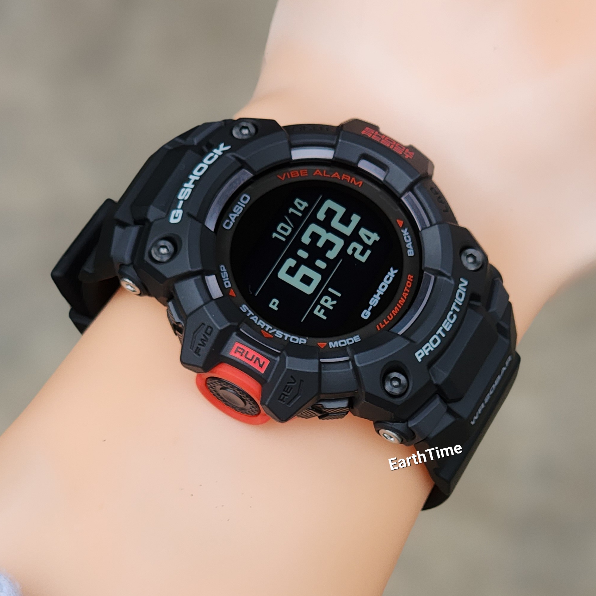 GBD-100-1 l G-SHOCK G-SQUAD l GBD-100 Series l ของใหม่แท้100%