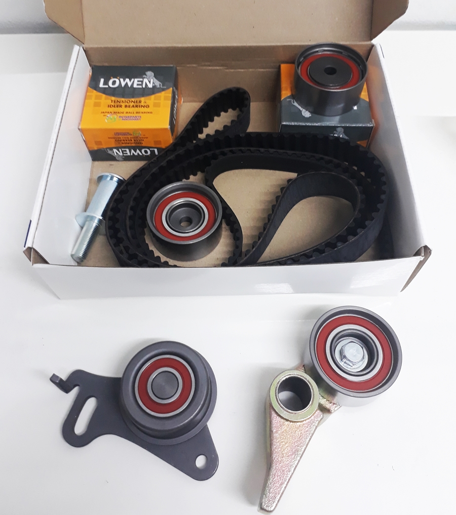 Uma ชุดสายพานราวลิ้น+ลูกรอก 4 ชิ้น Mitsubishi Triton / Pajero 2.5 ดีเซล (4D56 DI-D) CT808+CT809 (ไทรตั้น ปาเจโร่)
