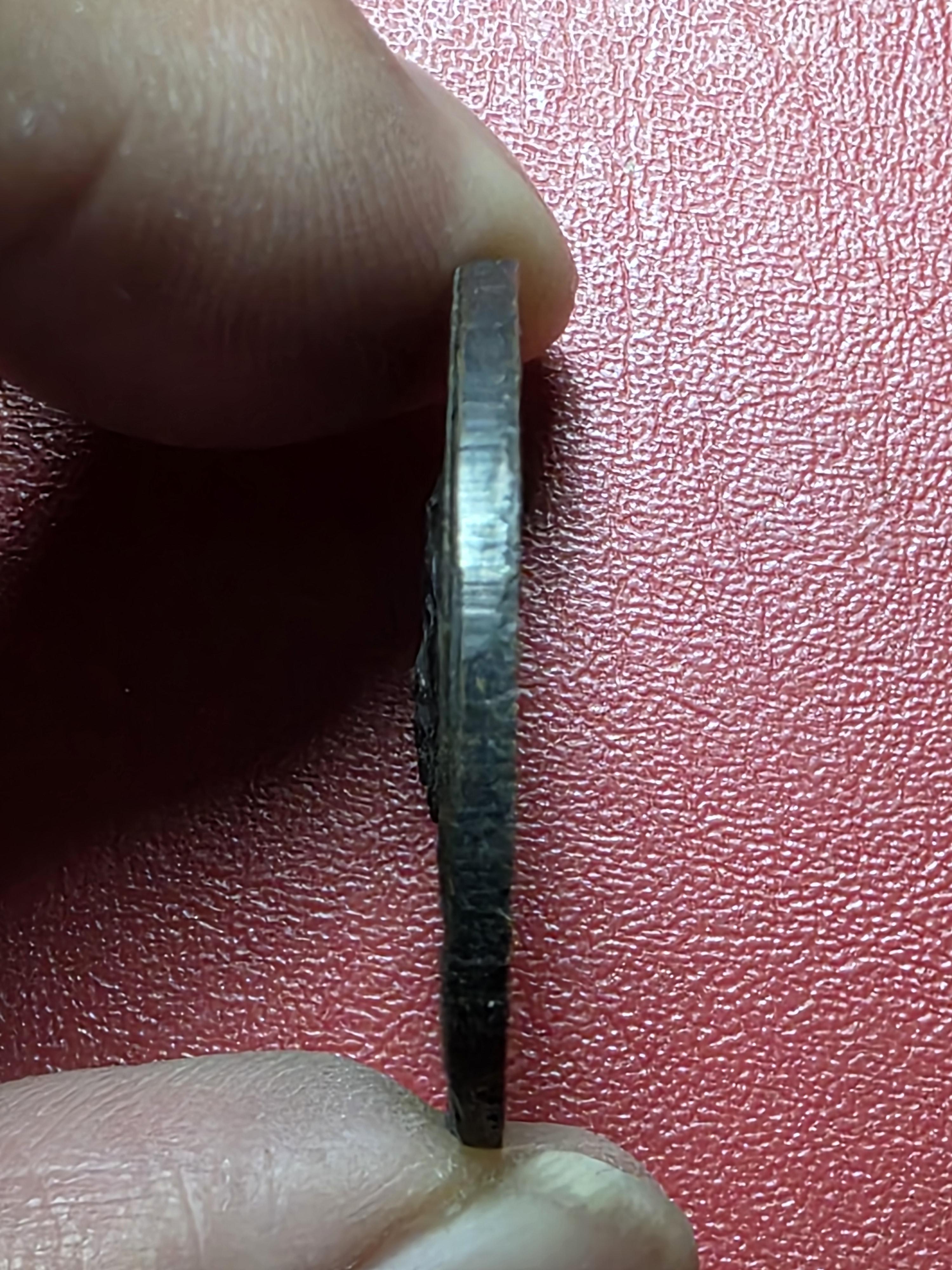 หลวงพ่อคูณ วัดบ้านไร่ หลัง พระวิษณุกรรม วิทยาลัยเทคนิคนครราชสีมา เนื้อทองแดงรมดำ(องค์ที่6)