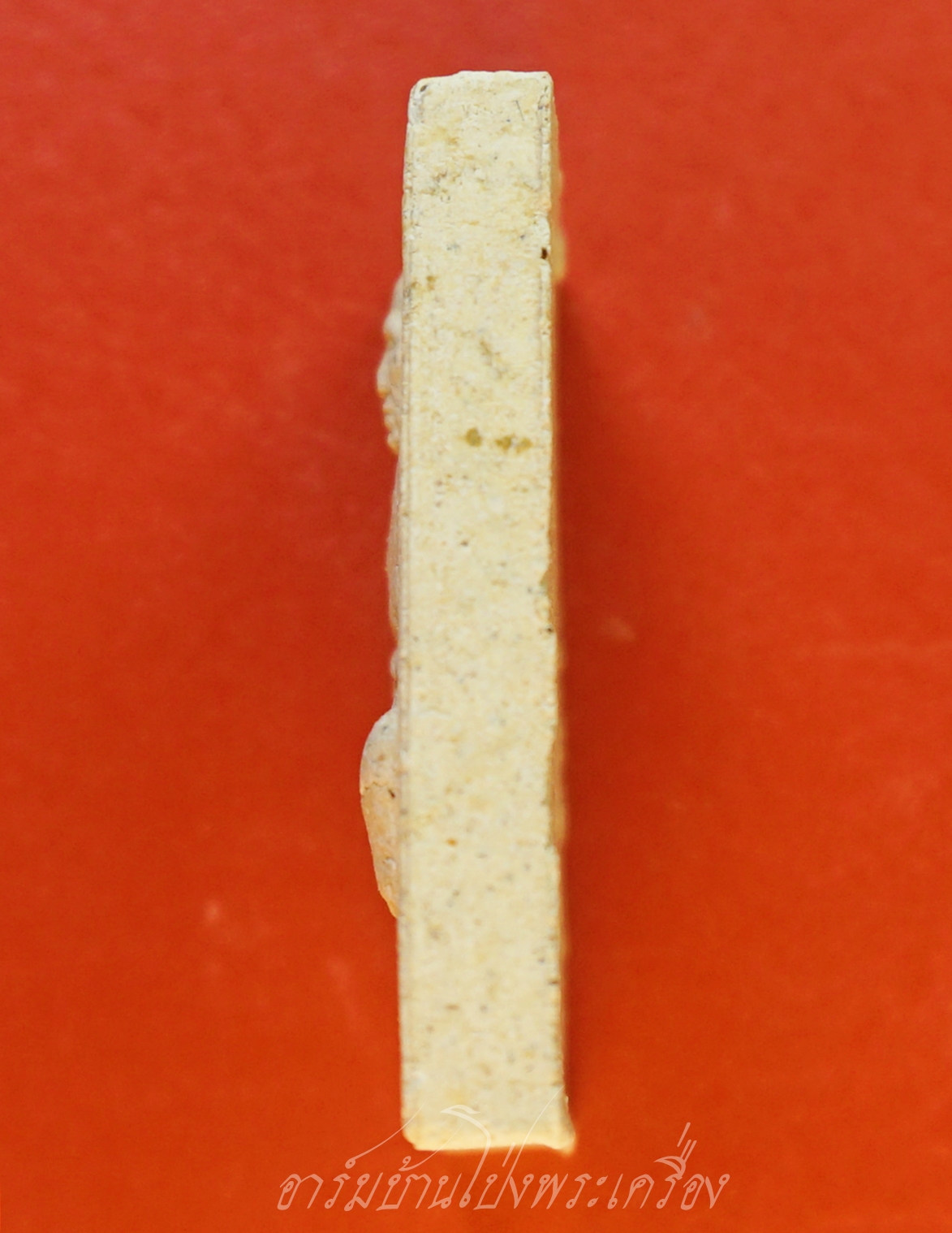 หลวงปู่แผ้ว ปวโร วัดหนองพงนก ที่ฤาฤกษ์ผูกพัทสีมา ปี๒๕๔๗ เนื้อผงนั่งเต็มองค์หลังยันต์(องค์ที่7)