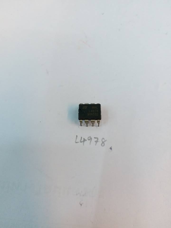 ขาย L4978 ไอซี IC ตัวถัง DIP8ขา ราคา ตัวล่ะ . . . . หน่วย บาท