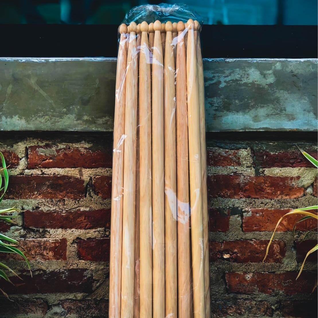 ไม้กลองซ้อม ไม้กลองพาเหรด ไม้กลอง ตีกลองทั่วไป ราคาถูก จับถนัดมือ