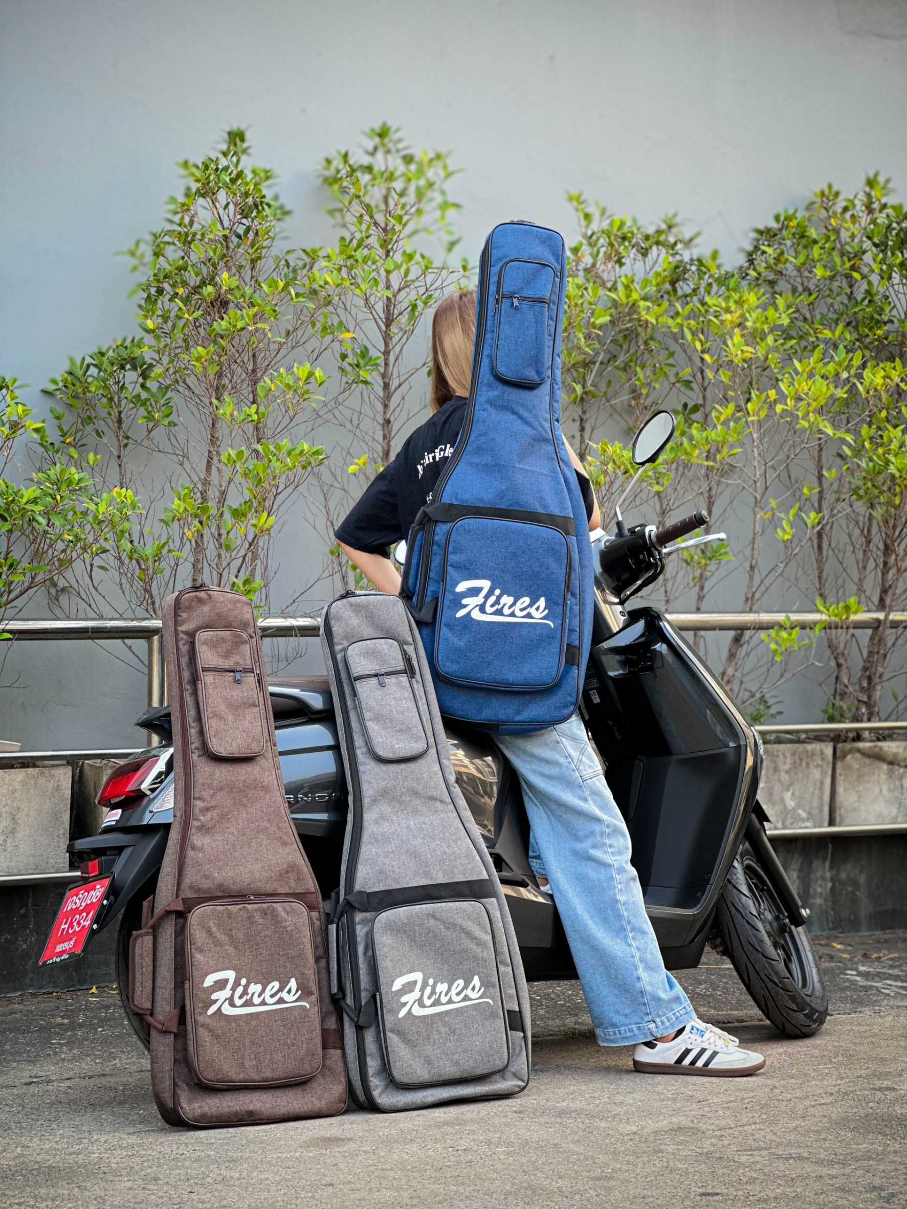 Fires ซอฟเคสกีต้าร์ไฟฟ้า บุฟองน้ำ 5 มิล กระเป๋ากีต้าร์ไฟฟ้า กันน้ำได้ สีน้ำเงิน มีหูหิ้ว/สะพายหลัง