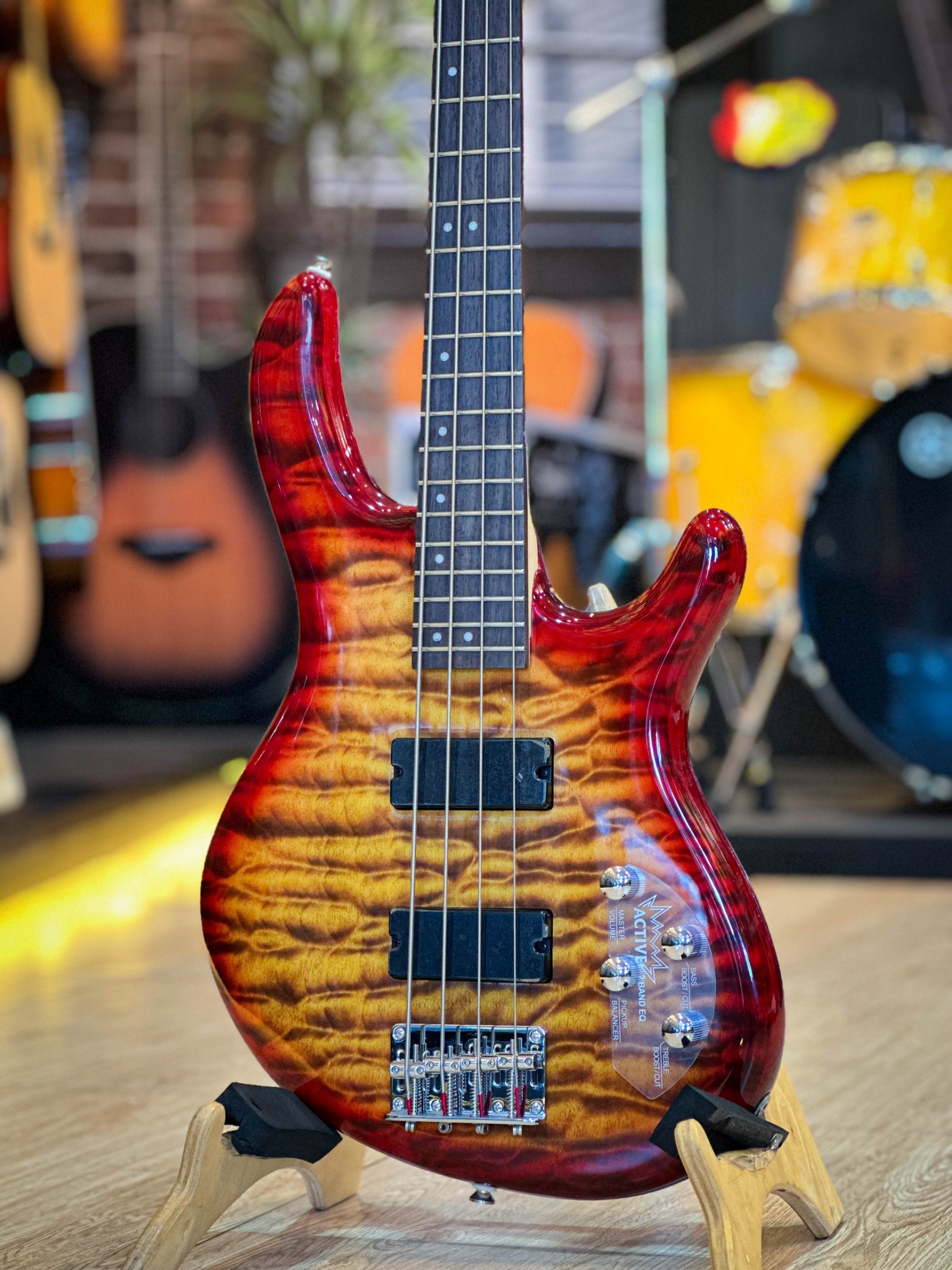 เบสไฟฟ้า Cort Action Deluxe เบสไฟฟ้า 4 สาย Active Bass เซตตู้แอมป์ TB-15 สี Grey ฟรี สายแจ็ค