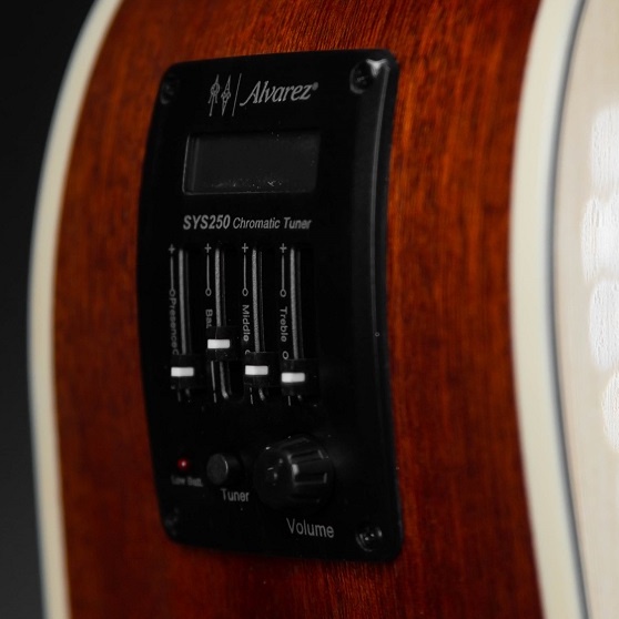 กีต้าร์โปร่งไฟฟ้า Alvarez RD26CE