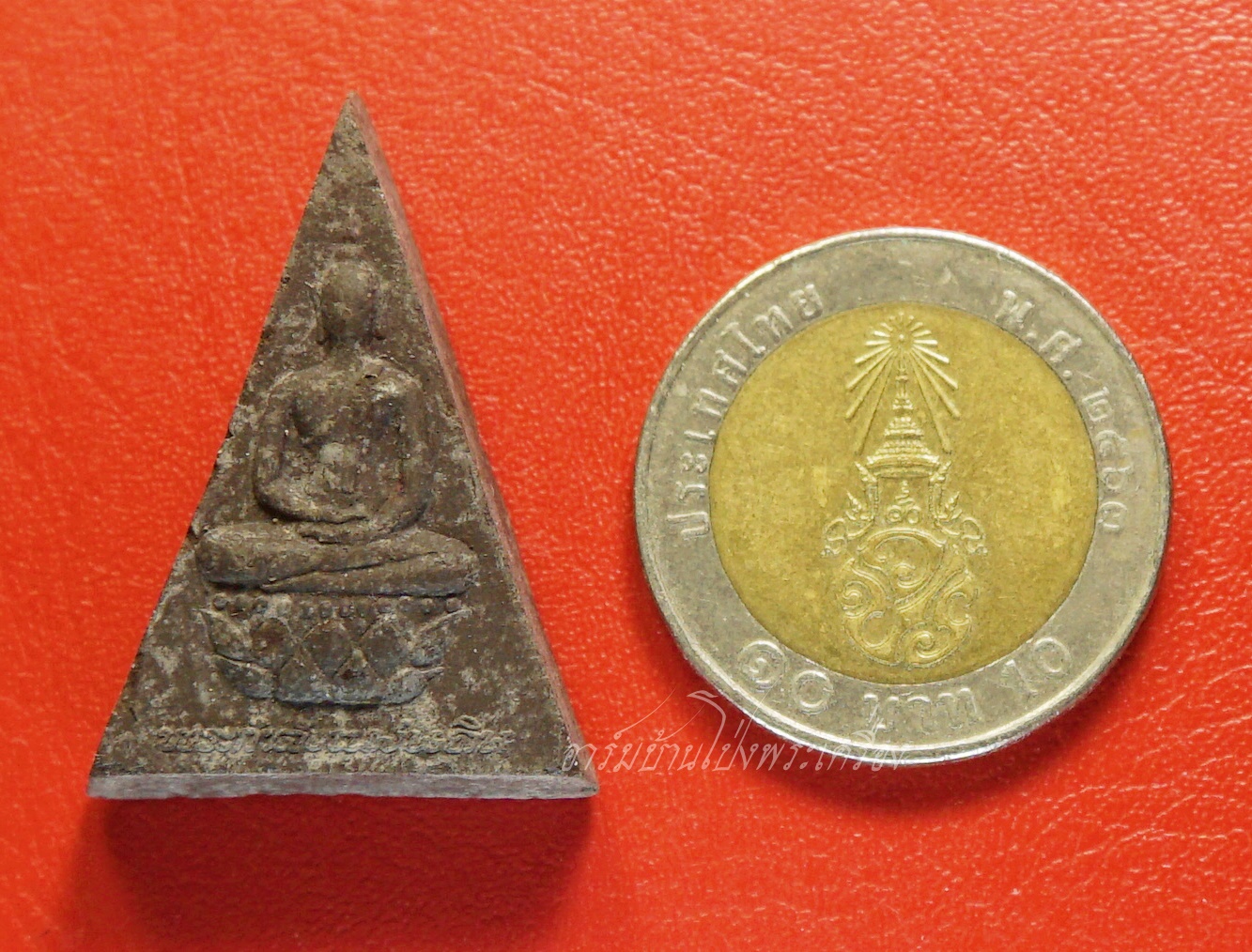 พระสมเด็จจิตรลดา โครงการหลวง ในหลวงครองราชย์ครบ๕๐ปี ปี๒๕๓๙ เนื้อผงสีดำ(องค์ที่2)