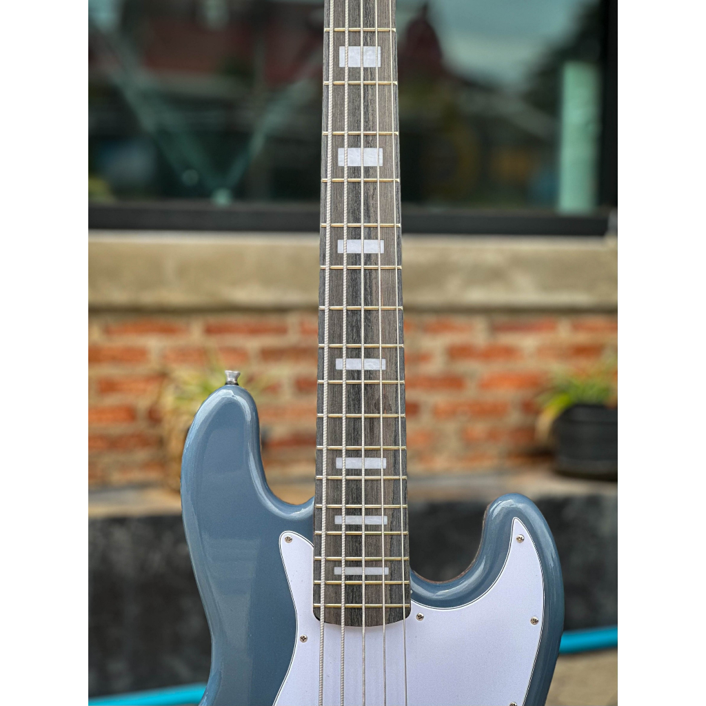 เบส Martinlee รุ่น JB98R-5 ทรงJazz Bass จำนวน 5 สาย สีเทา ไม้เคลือบเงา คอไม้เมเปิ้ล เบสไฟฟ้า ✅แถมกระเป๋า