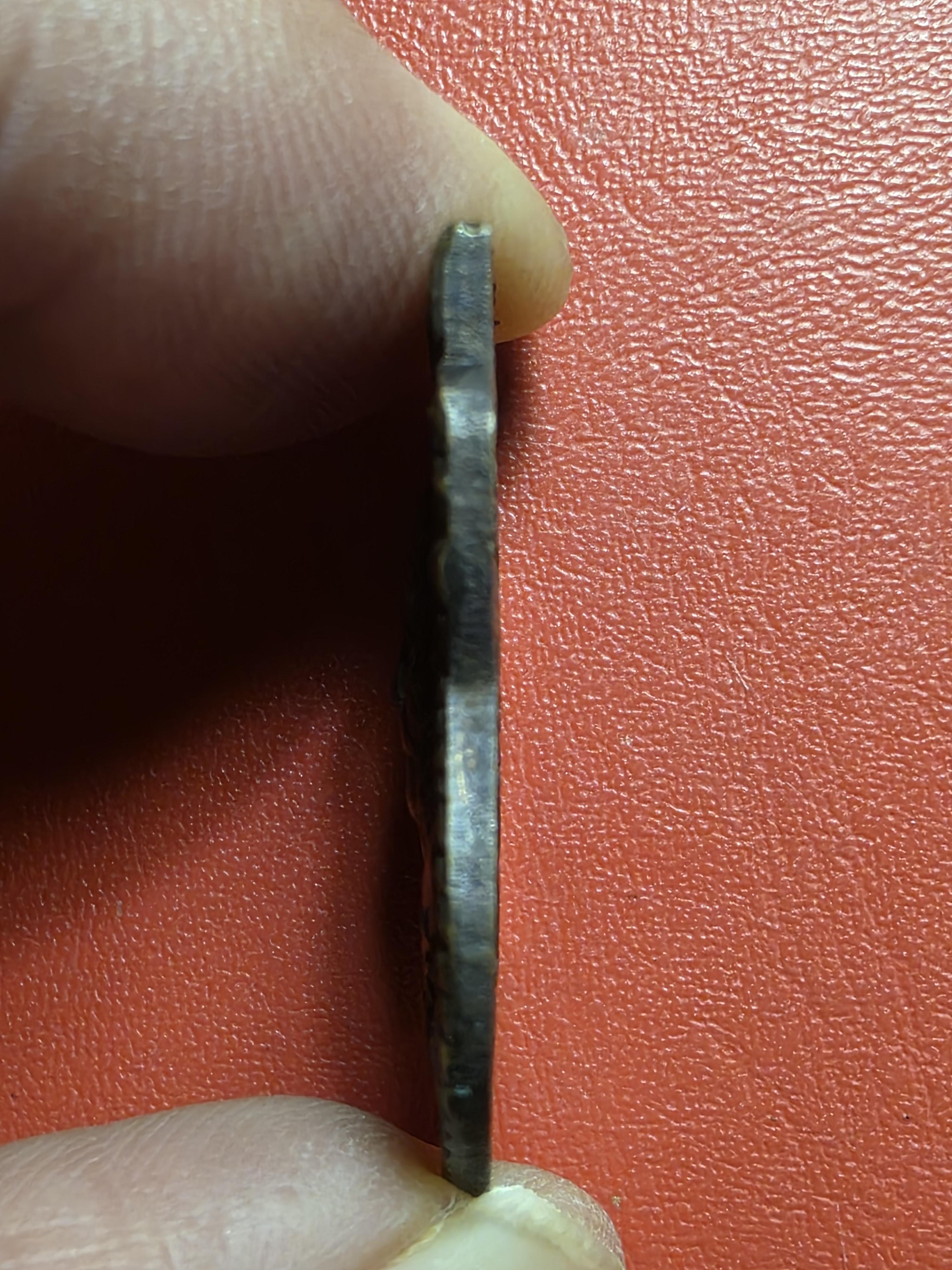 เหรียญเสมาพระครูนนทกิจพิบูลย์(หลวงพ่อเก๋) วัดปากน้ำ จ.นนทบุรี รุ่นหมดห่วง ปี๒๕๓๔ เนื้อนวะโลหะ(องค์ที่1)