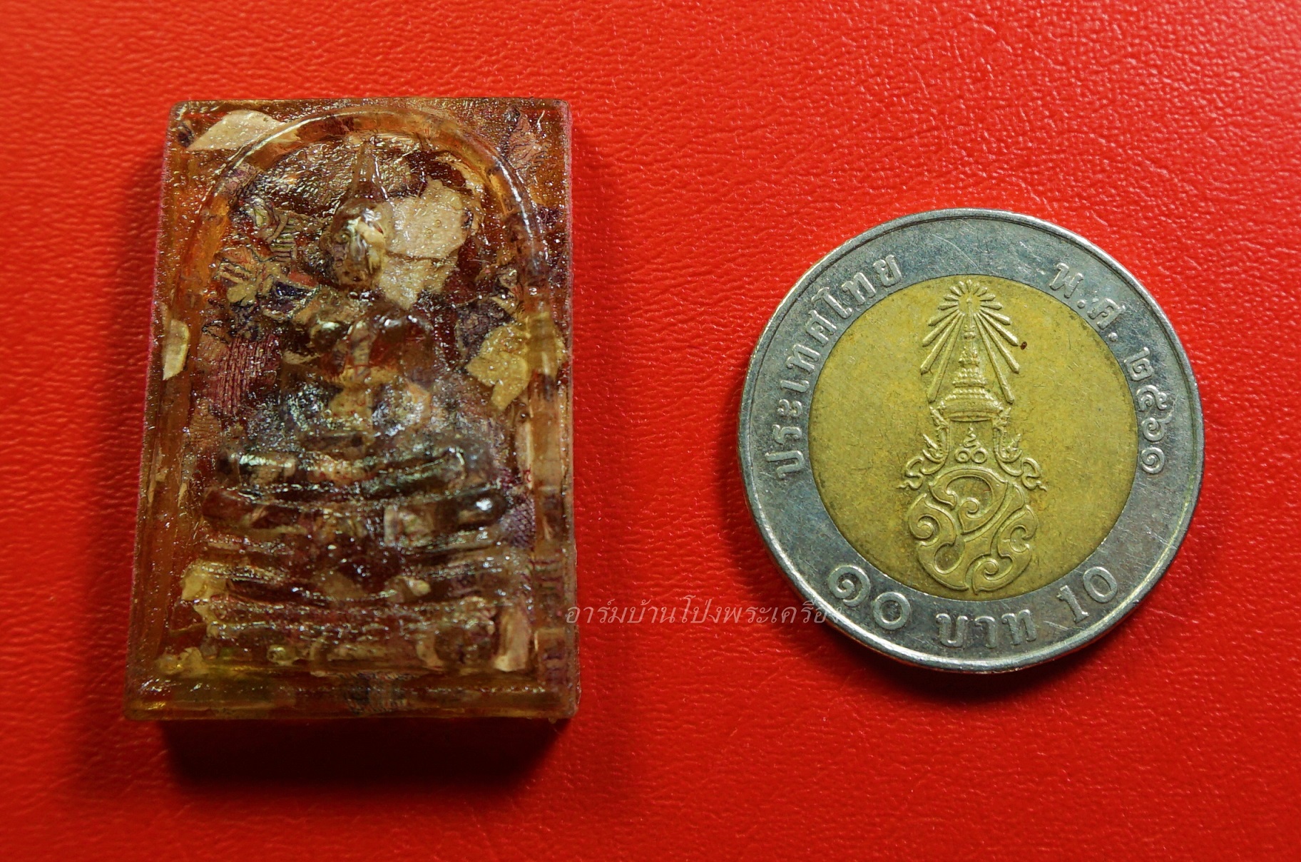 หลวงพ่อโสธร วัดหลวงพ่อโสธร ปี๒๕๓๘ เนื้อเรซิ่นผสมธนบัตร(องคที่2)