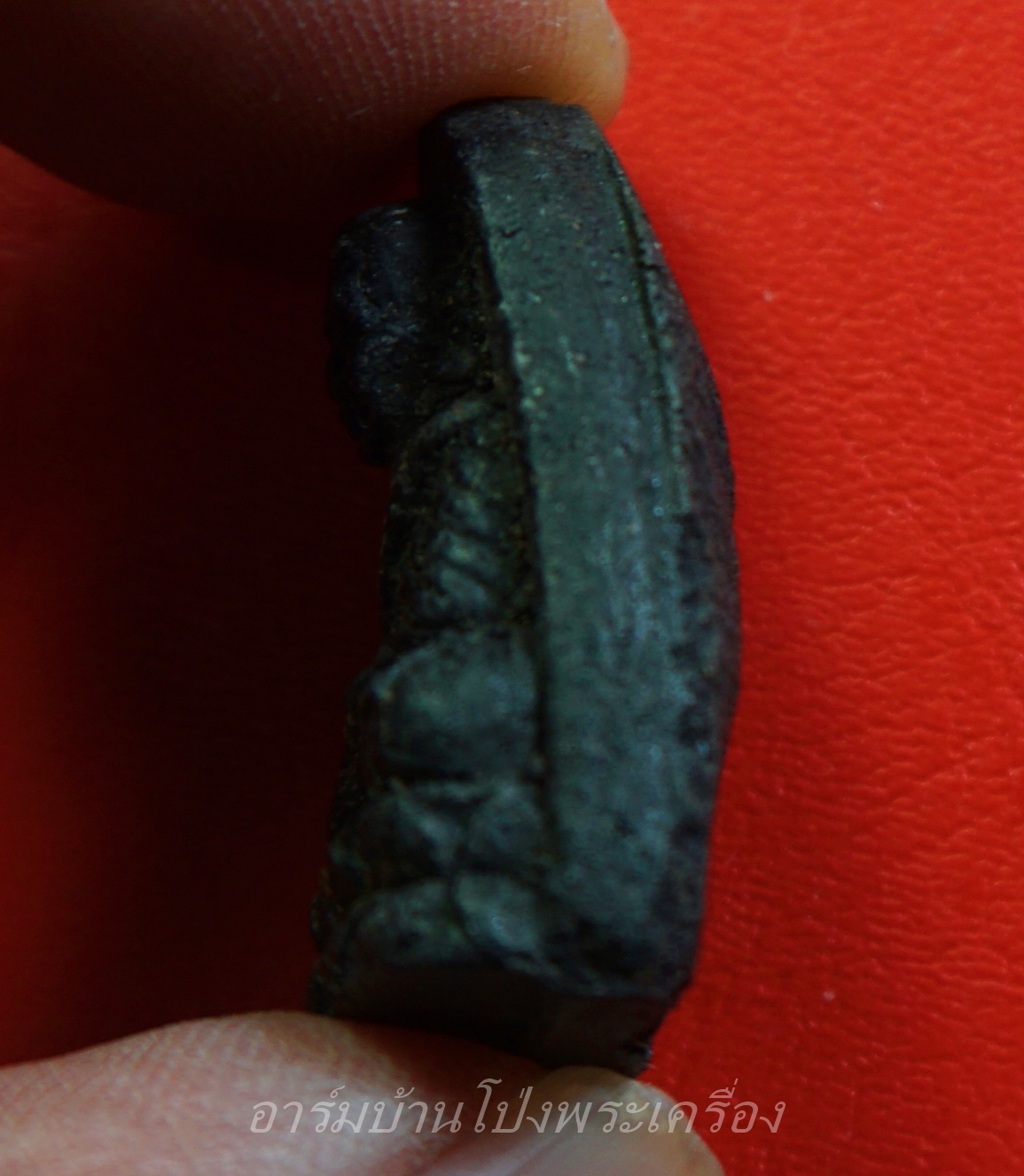 หลวงปู่ทวด เนื้อผงสีดำ ไม่ทราบวัด(องค์ที่1)