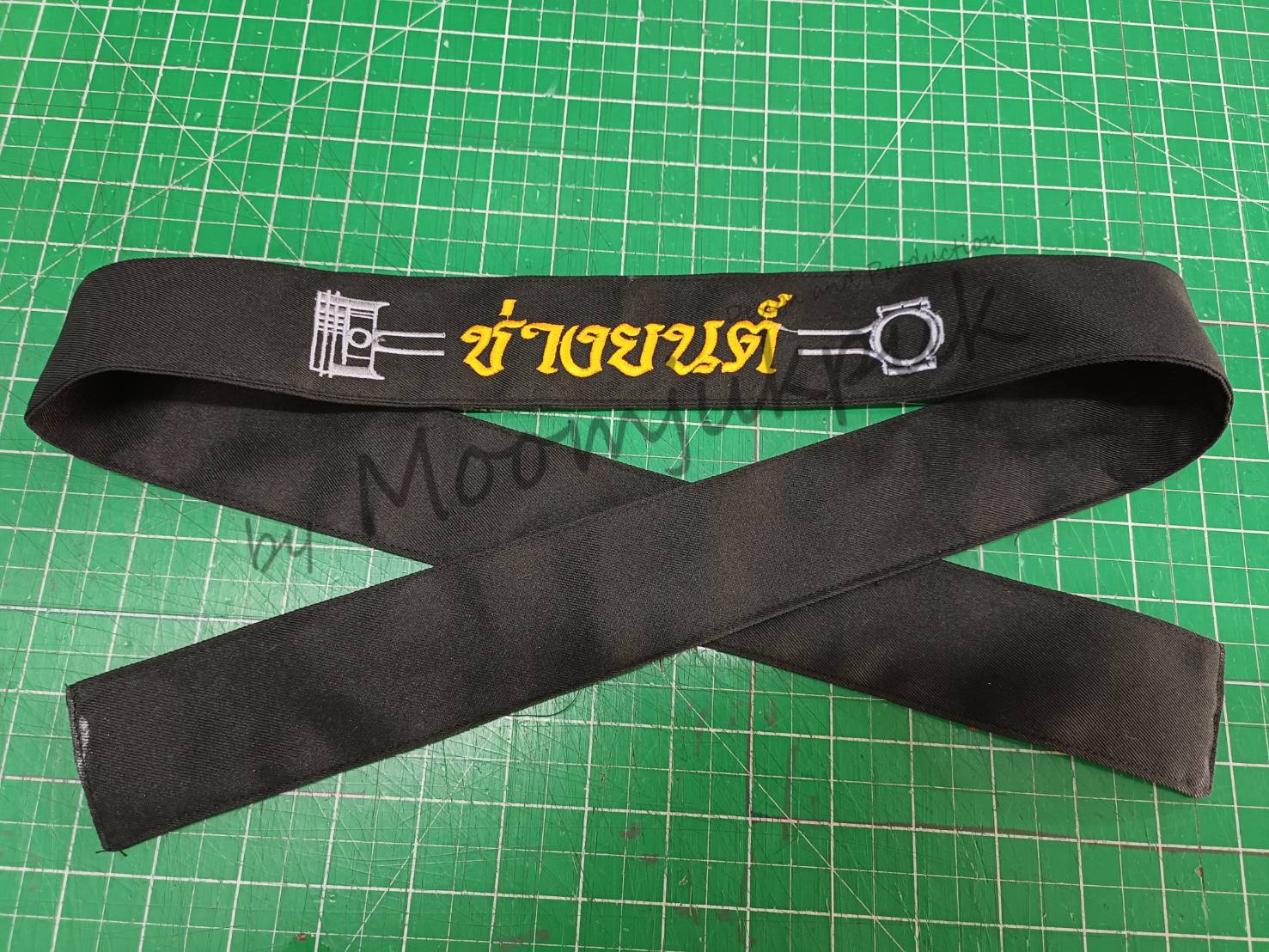 ผ้าดำ-ช่างยนต์