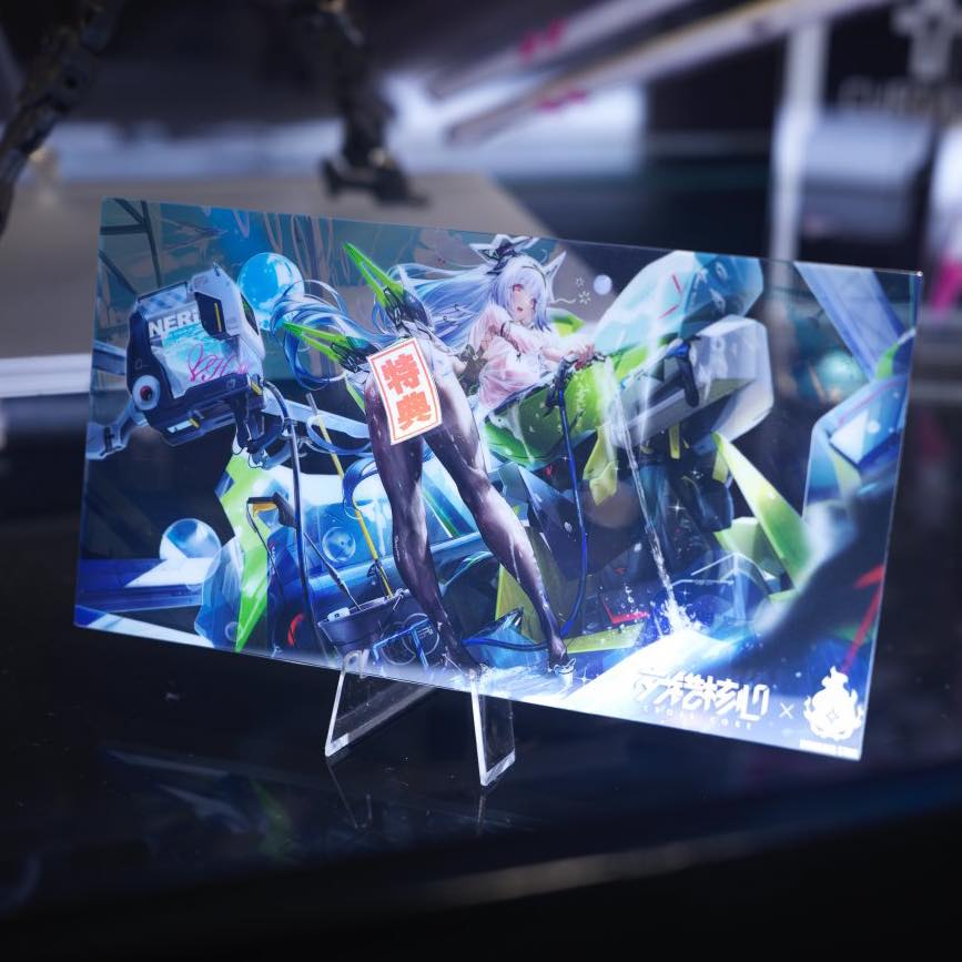 (Howling Star) 1/100 CZ-12A NEBULA