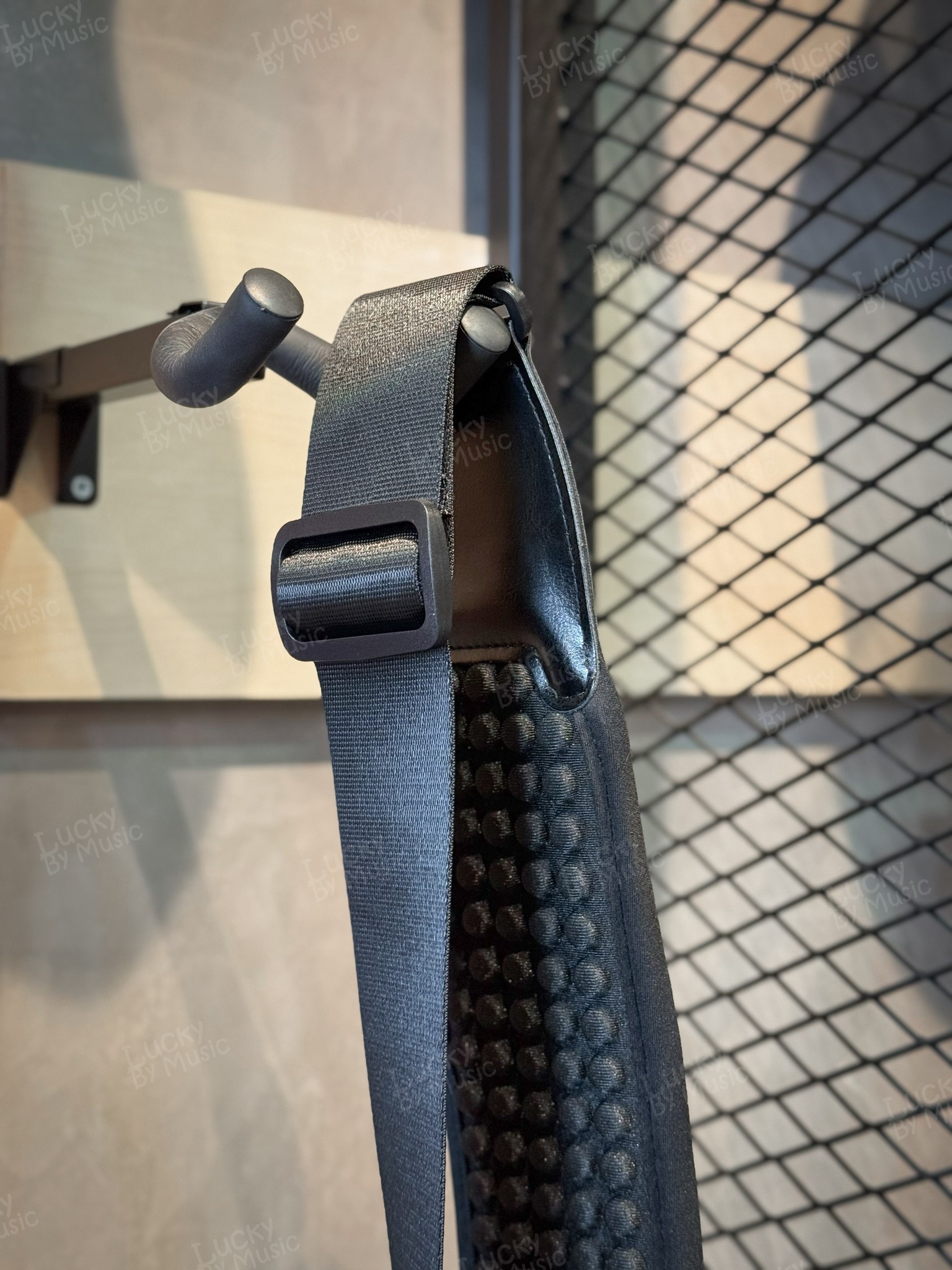 สายสะพาย RockYou สายสะพายกีตาร์ สะพายเบส กว้าง 3.5 นิ้ว / 3 นิ้ว หนานุ่ม มีที่เก็บปิ๊ก แถมฟรี ปิ๊ก2อัน