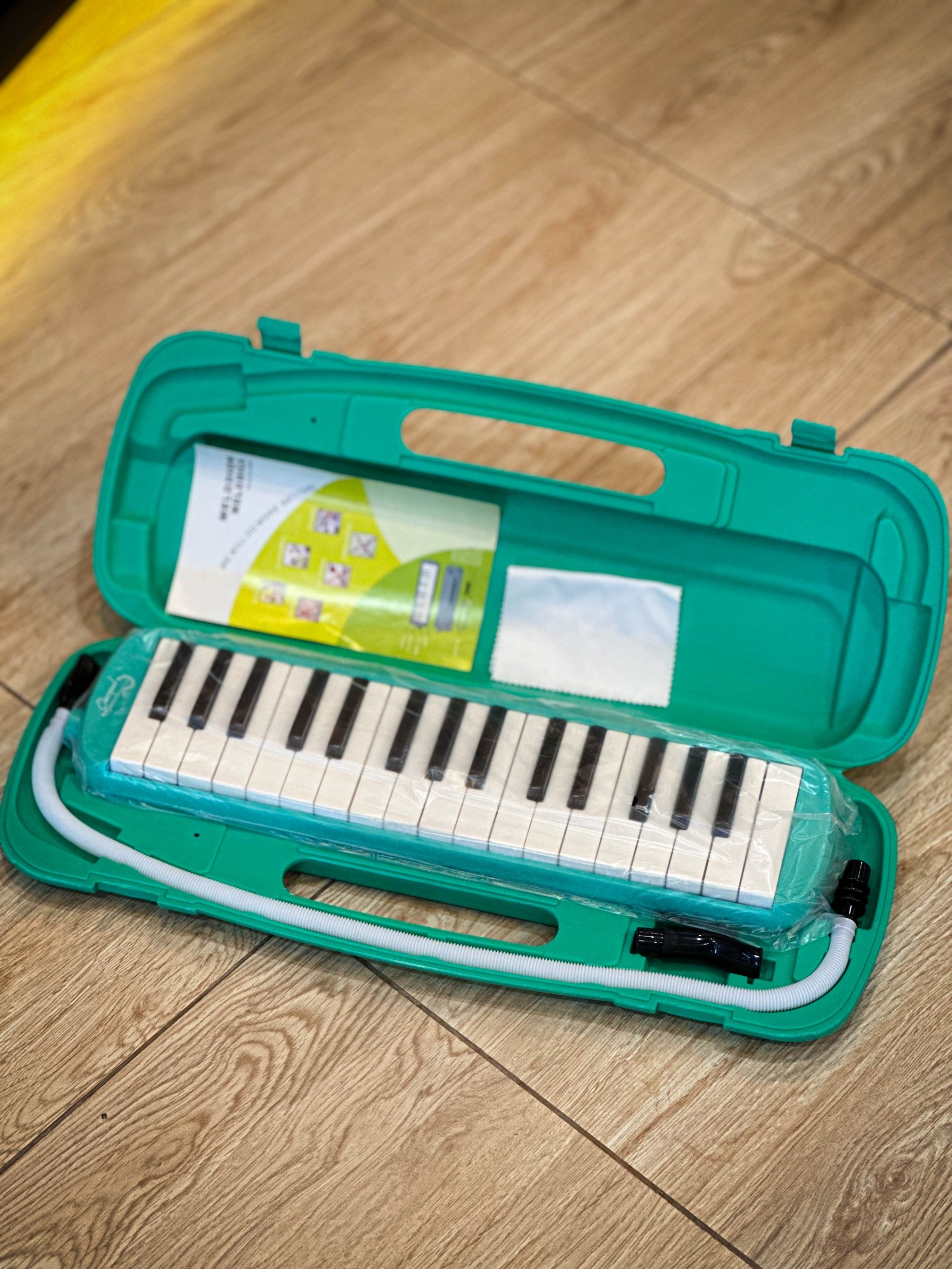 Overspeed เมโลเดี้ยน Melodian ขนาด 32 คีย์ เมโลเดียน พร้อมกล่อง สายเป่า เสียงดีไม่เพี้ยน เหมาะสำหรับเด็ก