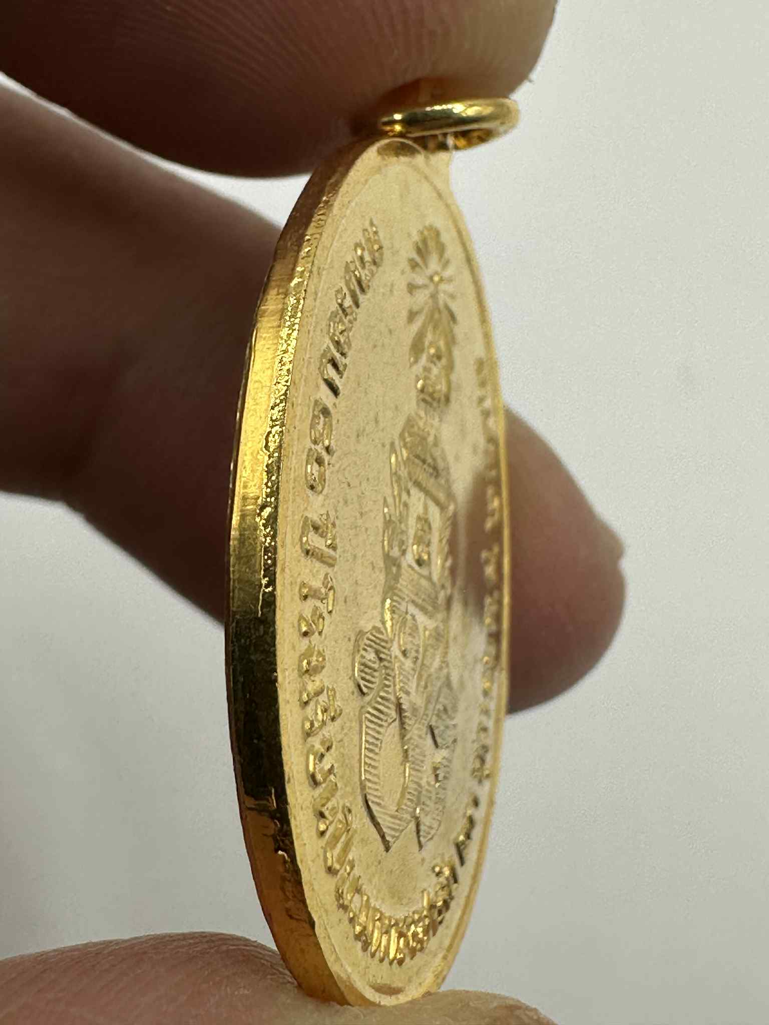 24.เหรียญกะไหล่ทอง เสด็จพ่อ ร.5 ครบรอบ 80 ปี โรงเรียนปิยะมหาราชาลัย ปี 2532