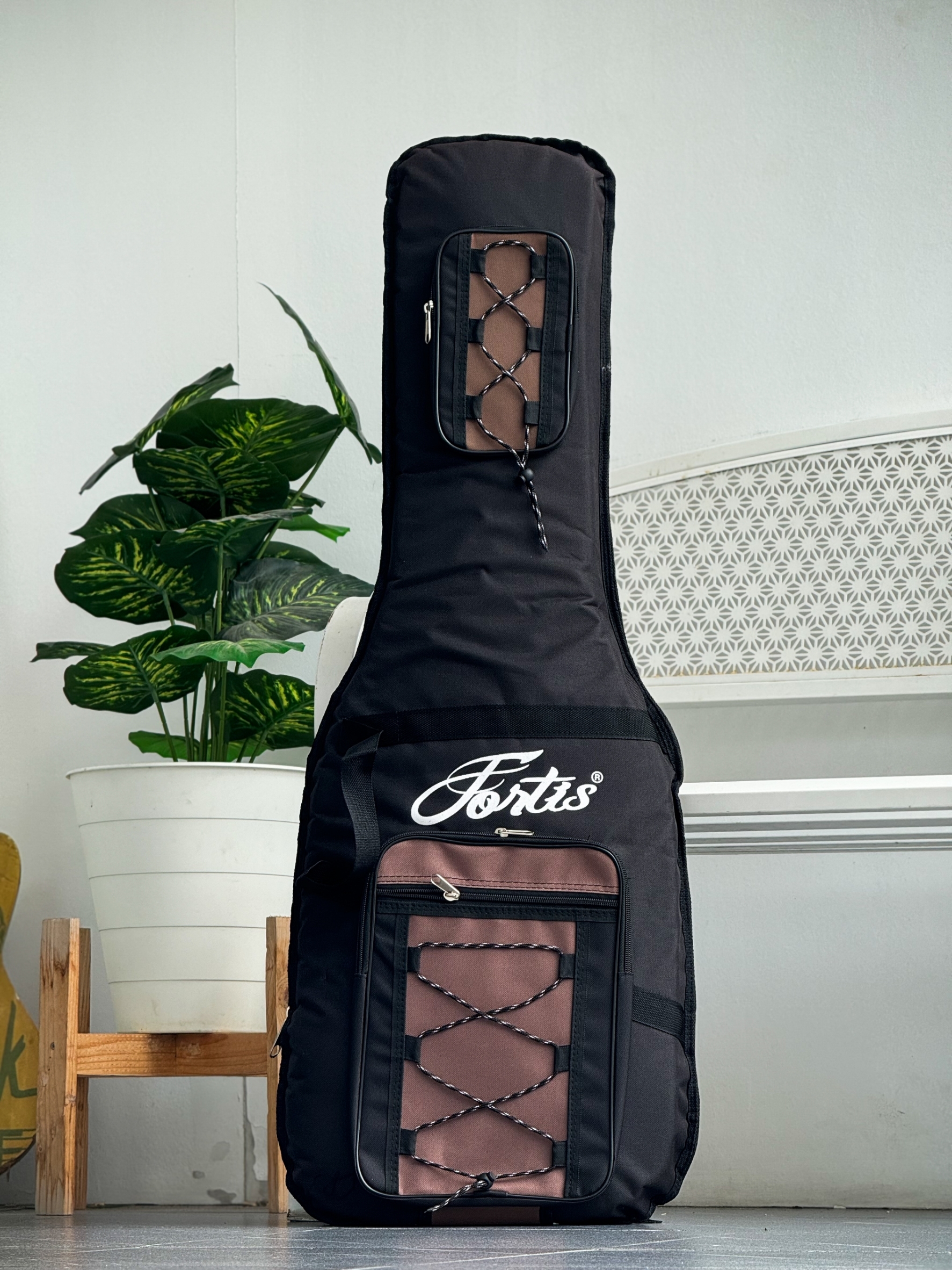 กระเป๋ากีต้าร์ไฟฟ้า Fortis บุฟองน้ำหนา 25 มิล ซอฟเคสกีต้าร์ไฟฟ้า กระเป๋าหน้าแบบถัก มีสะพายหลัง