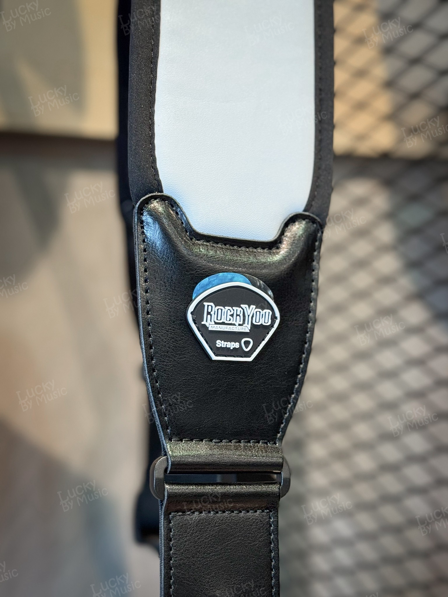 สายสะพาย RockYou สายสะพายกีตาร์ สะพายเบส กว้าง 3.5 นิ้ว / 3 นิ้ว หนานุ่ม มีที่เก็บปิ๊ก แถมฟรี ปิ๊ก2อัน