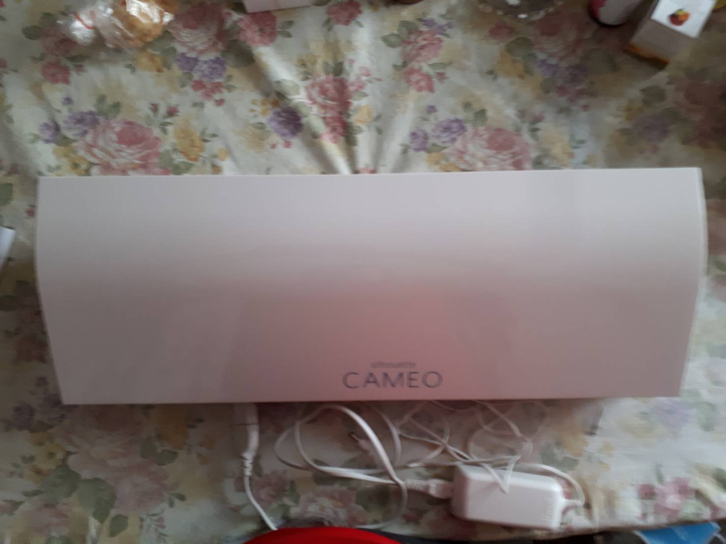 +++ขายแล้ว+++CAMEO-002 Silhouette Cameo V3 auto blade size A3 used เครื่องตัดสติ๊กเกอร์ คามิโอ V3 ใบมีด 2หัว ขนาดA3 สภาพดีมาก พร้อมใช้