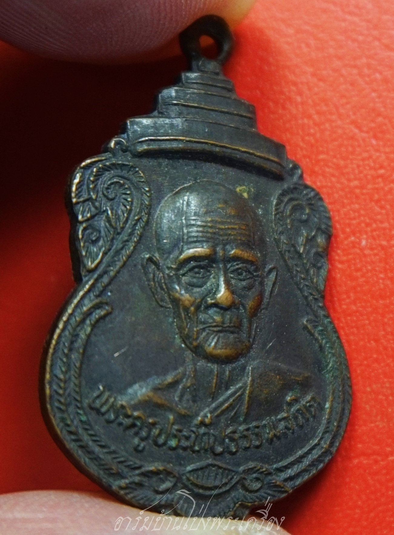 หลวงปู่ชอบ วัดเขารังเสือ ที่ระลึกผูกพัทธสีมา ปี๒๕๓๕ เนื้อทองแดง(องค์ที่1)