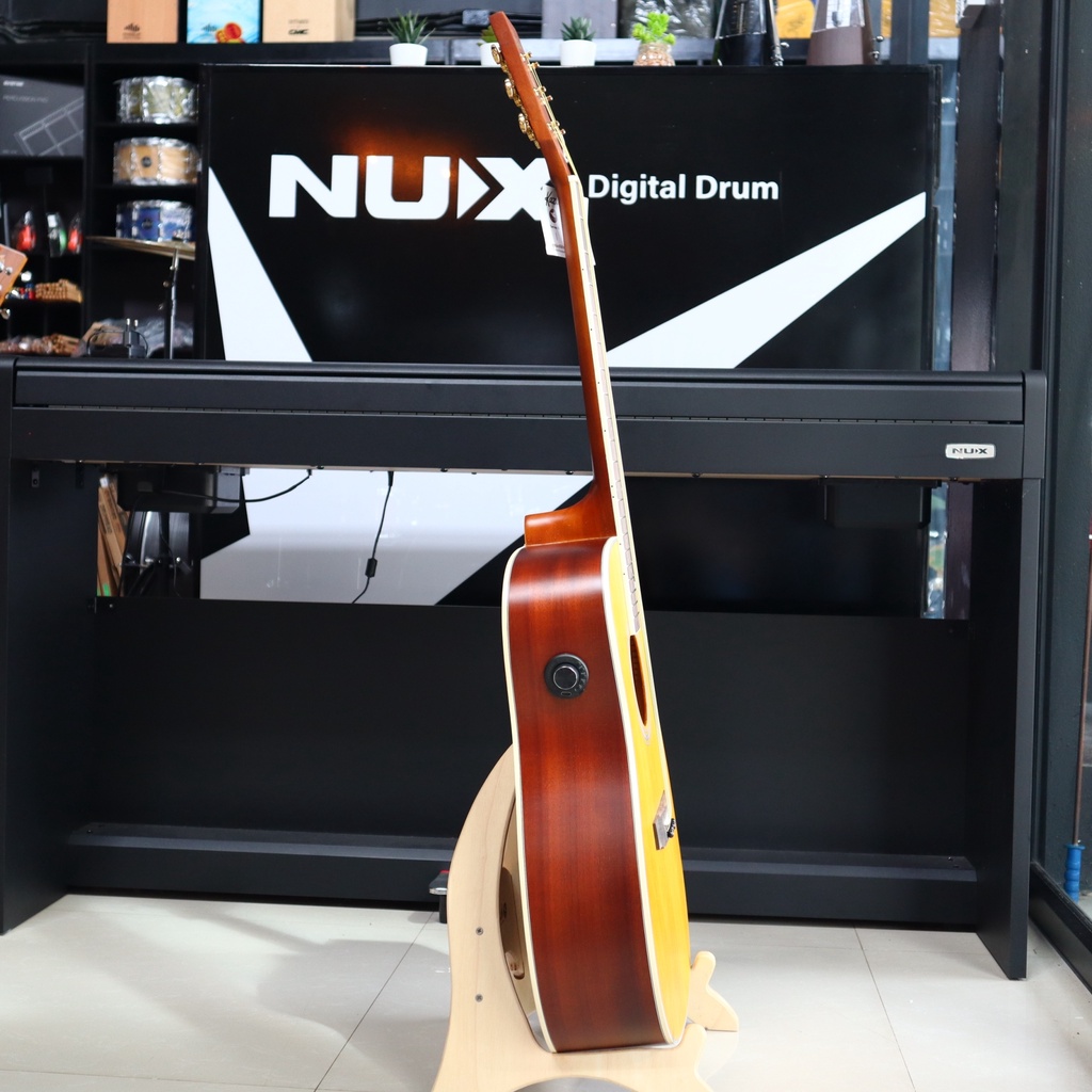 กีต้าร์โปร่งไฟฟ้า Kazuki LITE D41CE มาพร้อม Double OS1 Transacoustic