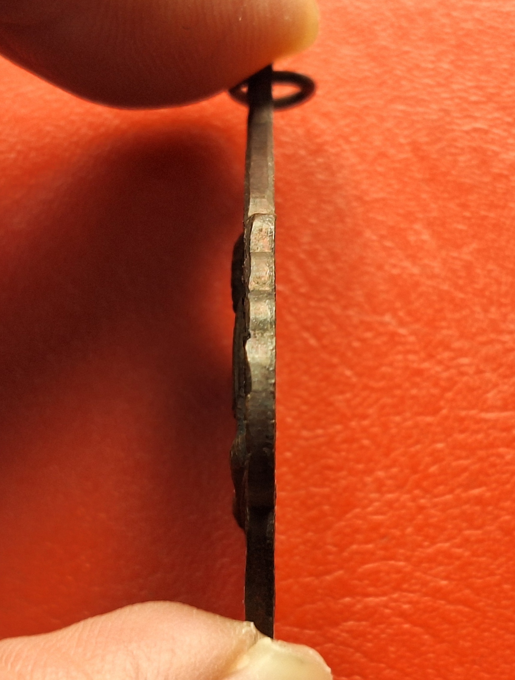 พระอาจารย์คง หลวงพ่อคง วัดโพธิ์คู่ รุ่น๑ ปี๒๕๒๐ เนื้อทองแดงรมดำ(องค์ที่23)