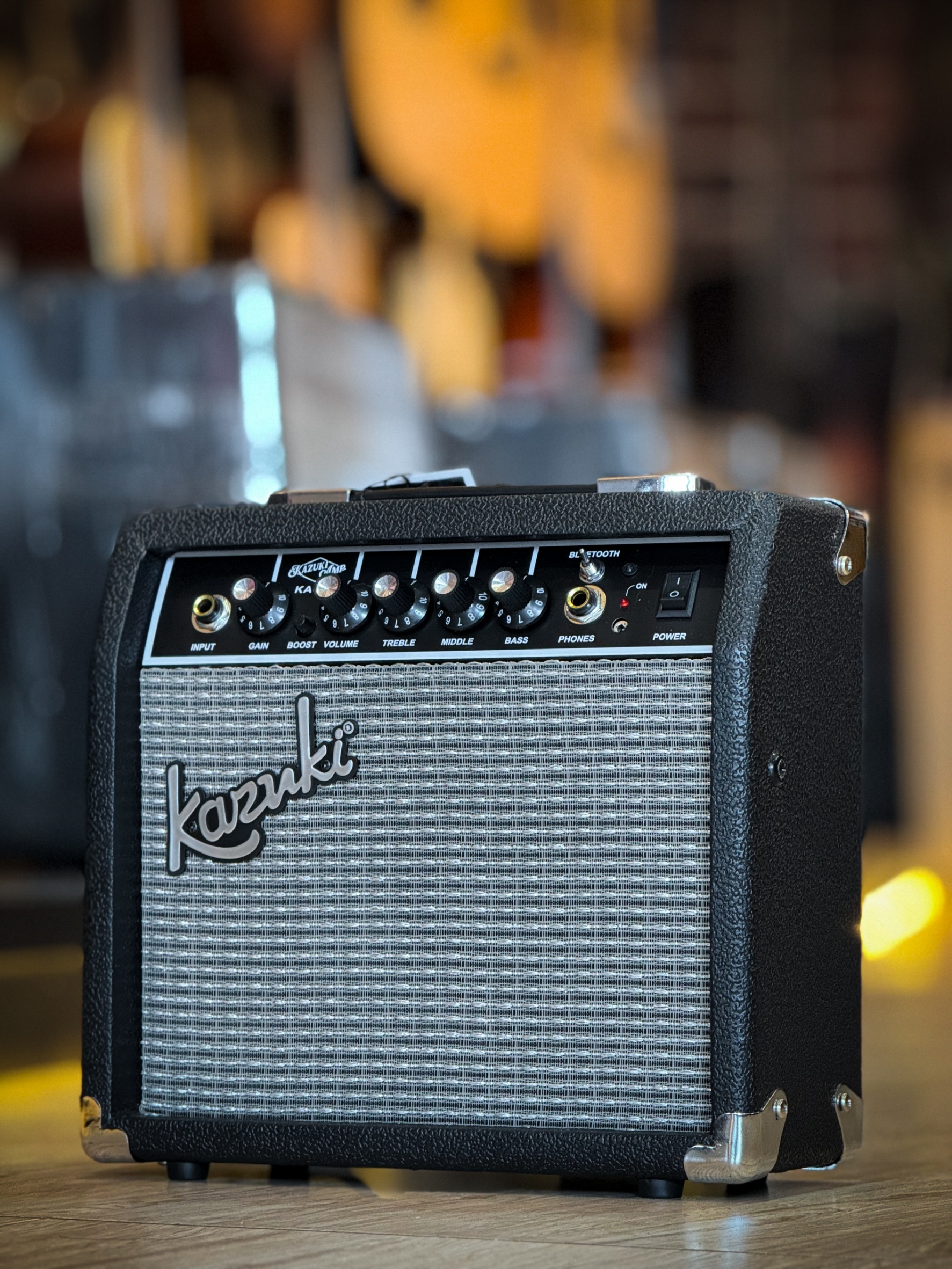 แอมป์กีต้าร์ มีบลูทูธ KAZUKI รุ่นใหม่ KA-20 / KA-25 / KA-40 BTตู้แอมป์ แอมป์คุณภาพ มีเสียงแตกในตัว