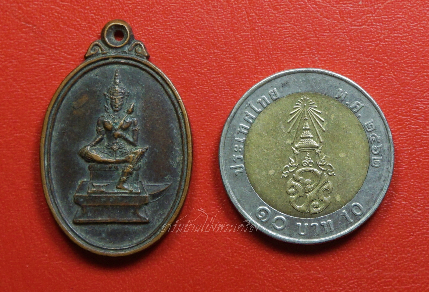 พระวิษณุกรรม วิทยาลัยการอาชีพวิเศษชัยชาญ จ.อ่างทอง ปี๒๕๔๔ เนื้อทองแดงรมดำ(องค์ที่1)