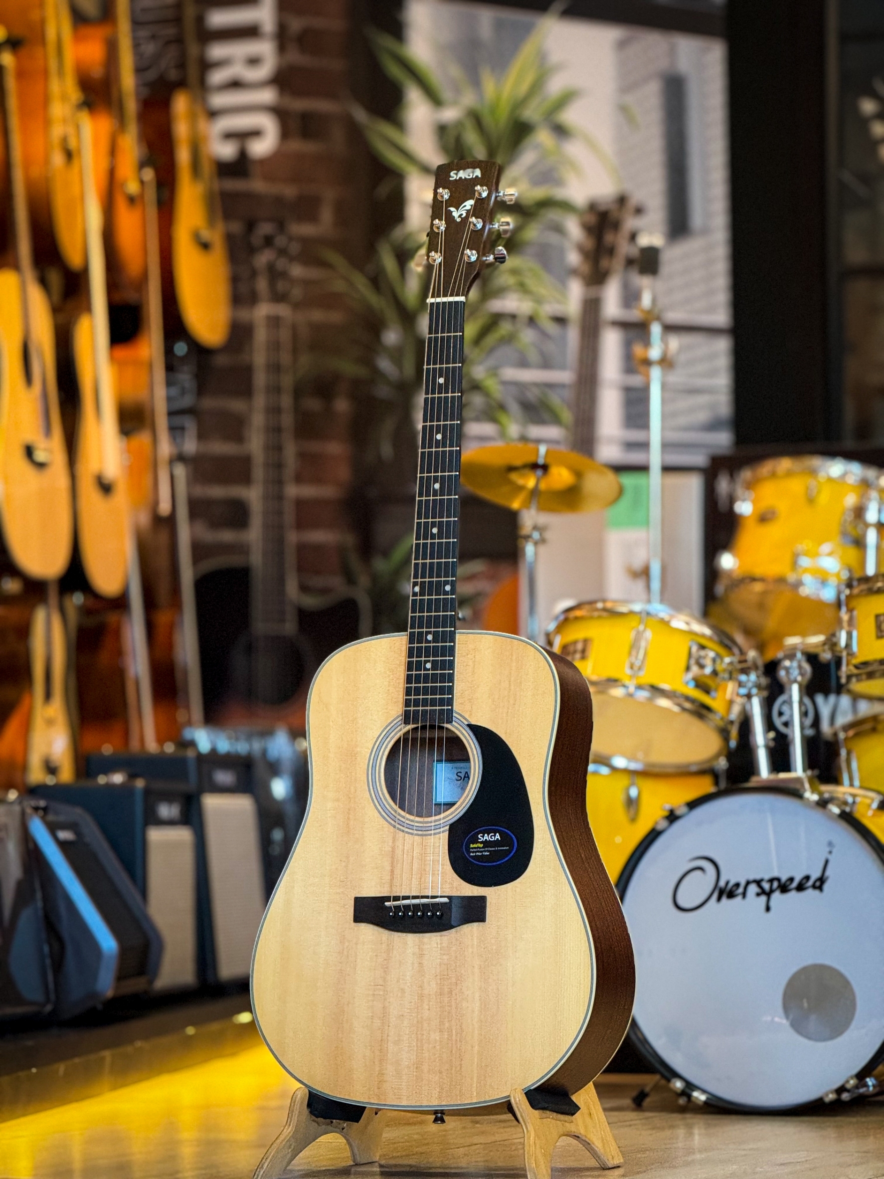 กีต้าร์โปร่งไฟฟ้า Saga SF700 EQ M-1 กีตาร์โปร่งไฟฟ้า ขนาด 41 นิ้ว พร้อมของแถมสุดคุ้ม