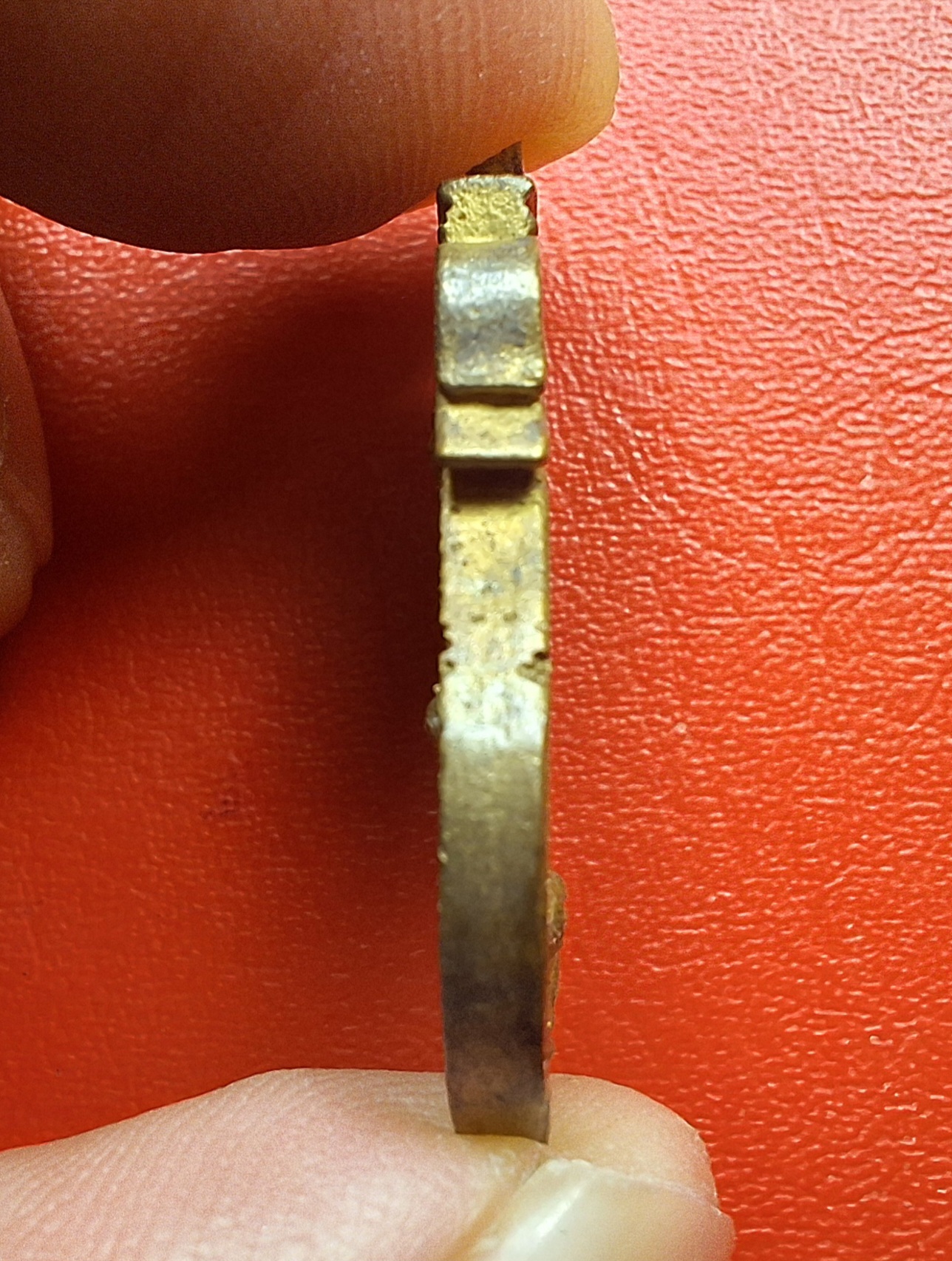 หลวงพ่อเปิ่น วัดบางพระ รุ่นประทานพร ปี๒๕๓๕ เนื้อฝาบาตร(องค์ที่1)