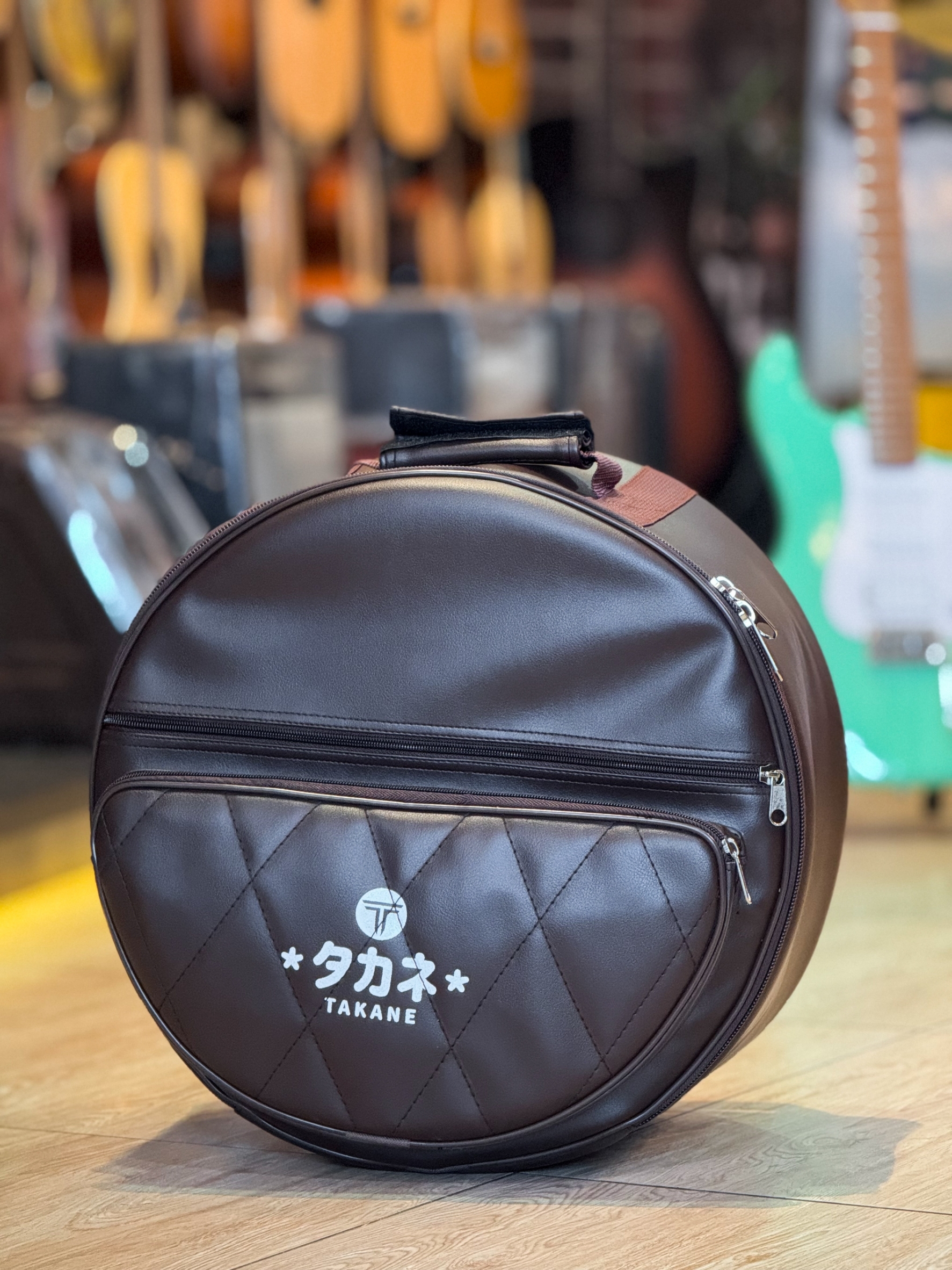 กระเป๋าหนังสแนร์ TAKANE ขนาด 14 นิ้ว บุฟองน้ำหนา กันละอองน้ำ กันฝุ่น พร้อมสายสะพาย