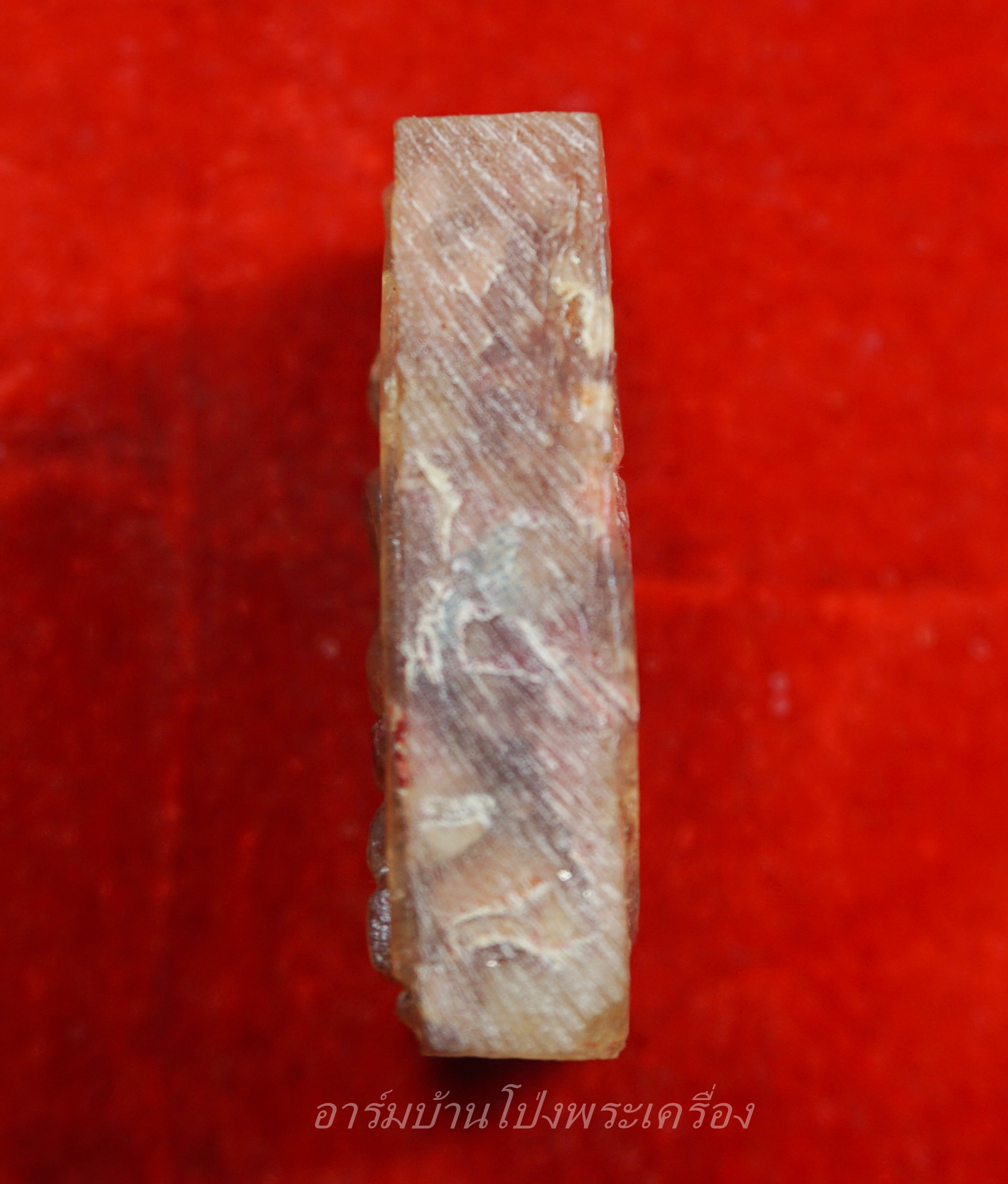 หลวงพ่อโสธร วัดหลวงพ่อโสธร ปี๒๕๓๘ เนื้อเรซิ่นผสมธนบัตร(องค์ที่3)