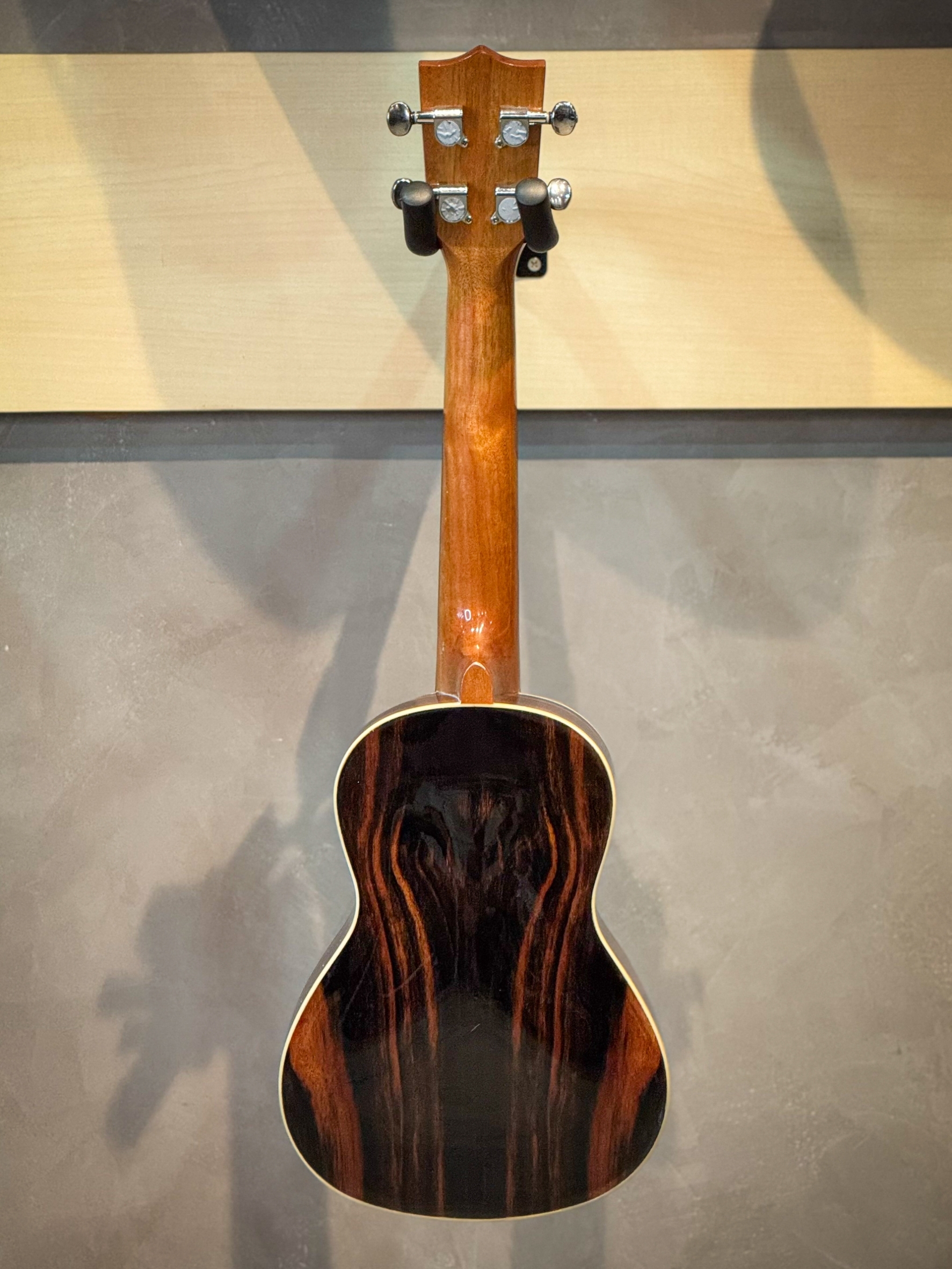 อูคูเลเล่ไฟฟ้า Top solid Overspeed รุ่น A-KYS-21 / A-KYS-24 หน้าไม้แท้ ไซส์ Soprano / Concert พร้อม กระเป๋า / ปิ๊ก / ที่เก็บปิ๊ก