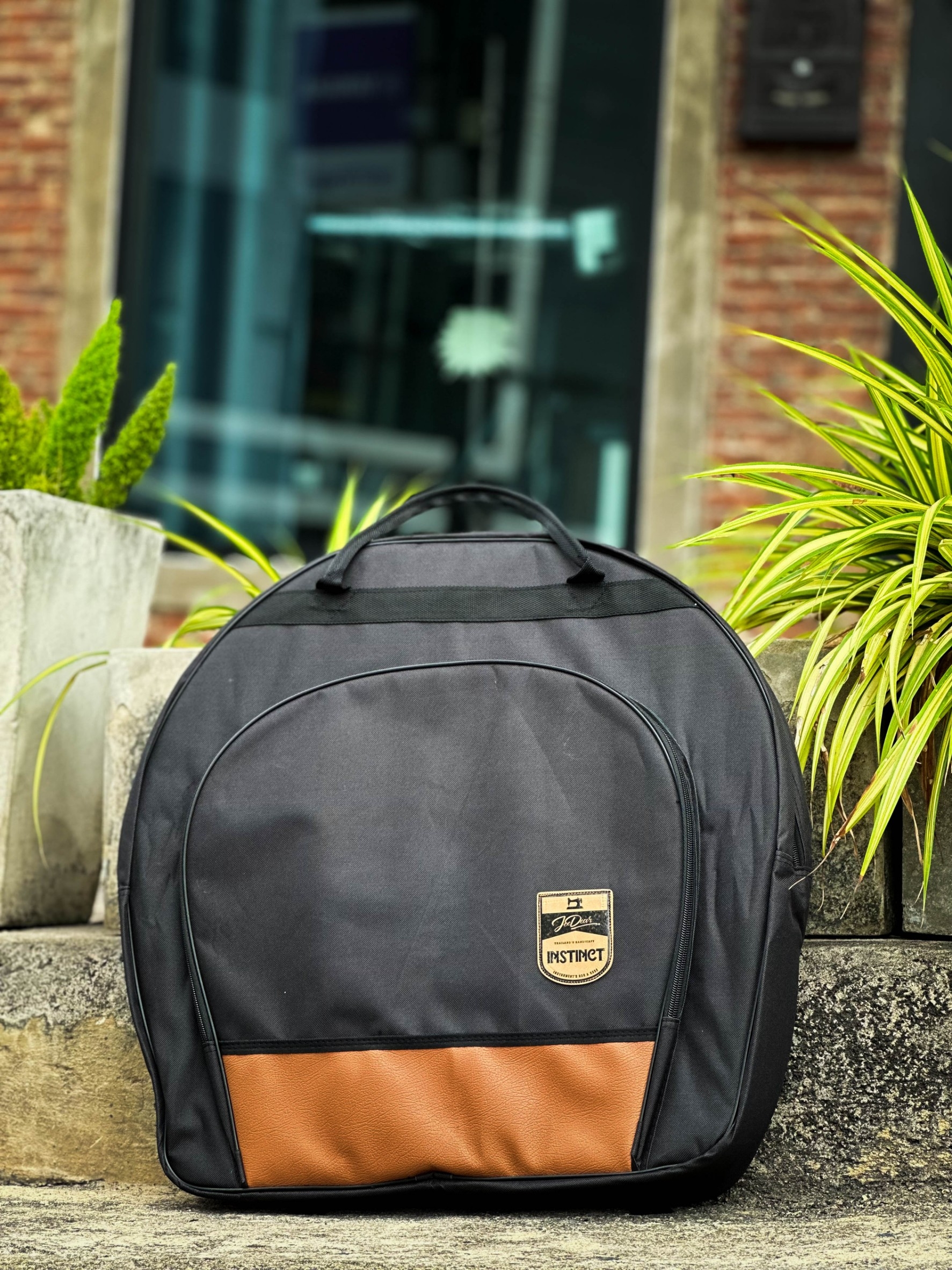 กระเป๋าฉาบ Makana รุ่น On Stage แดง-ดำ กระเป๋าฉาบ กระเป๋าแฉ บุโฟมฟองน้ำ แบบแข็ง