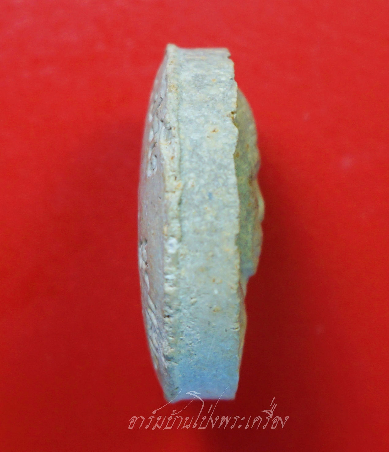 หลวงปู่แผ้ว วัดกำแพงแสน พระผงเม็ดกระดุม ปี๒๕๔๘ เนื้อผงพุทธคุณ(องค์ที่1)