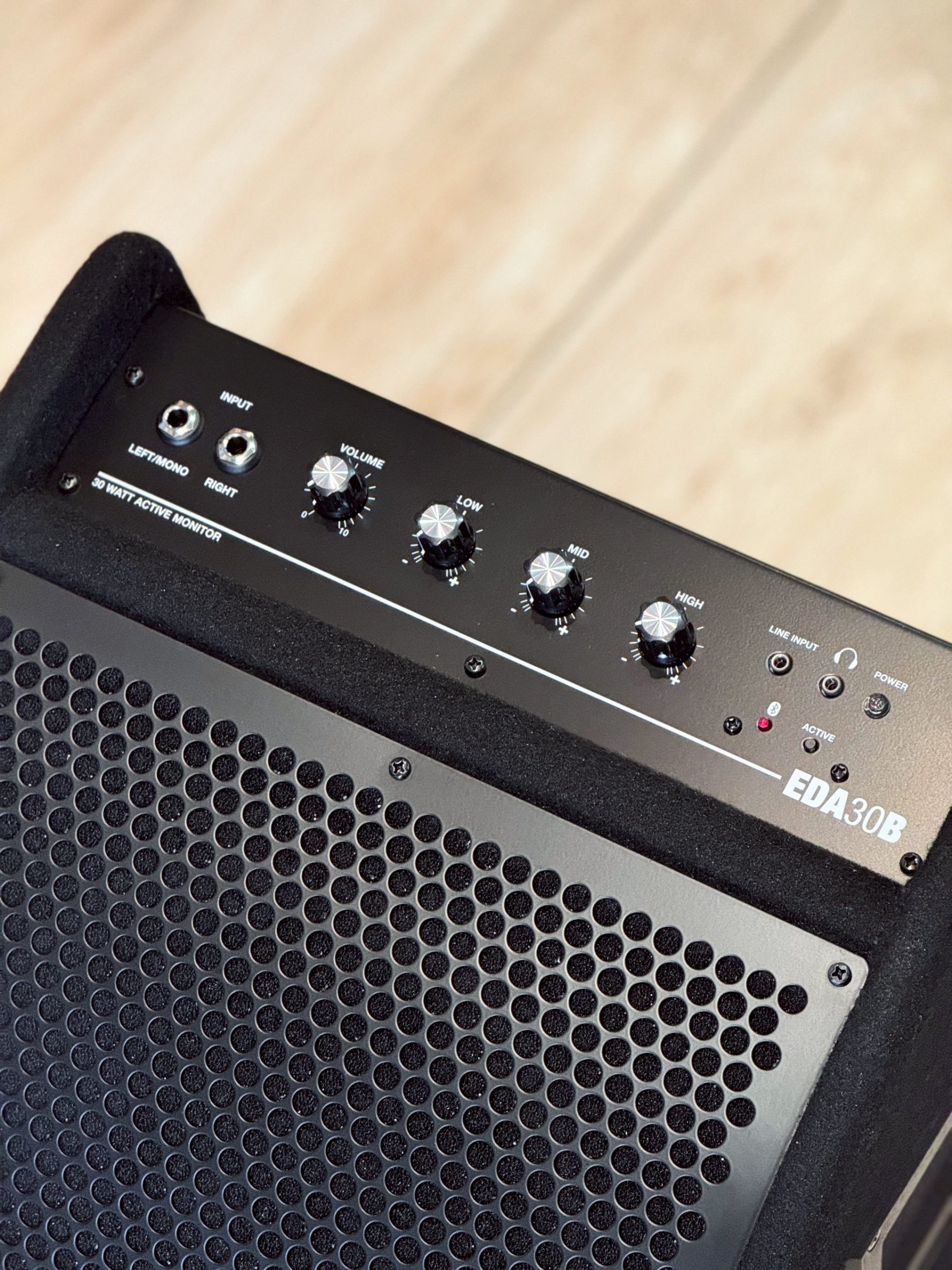 ตู้แอมป์กลอง Carlsbro รุ่น EDA-30B พร้อมบลูทูธ ขนาด 30 วัตต์ แอมป์กลอง พร้อมประกันศูนย์ 1 ปี