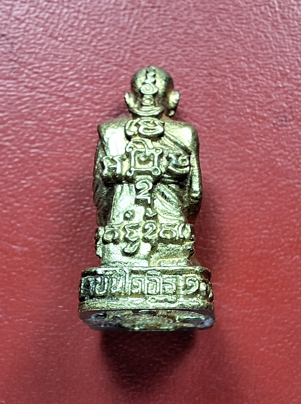 หลวงพ่อแดง วัดเขาบันไดอิฐ จ.เพชรบุรี พิมพ์คุกเข่า ปี๒๕๓๓ เนื้อกะไหล่ทอง(องค์ที่1)