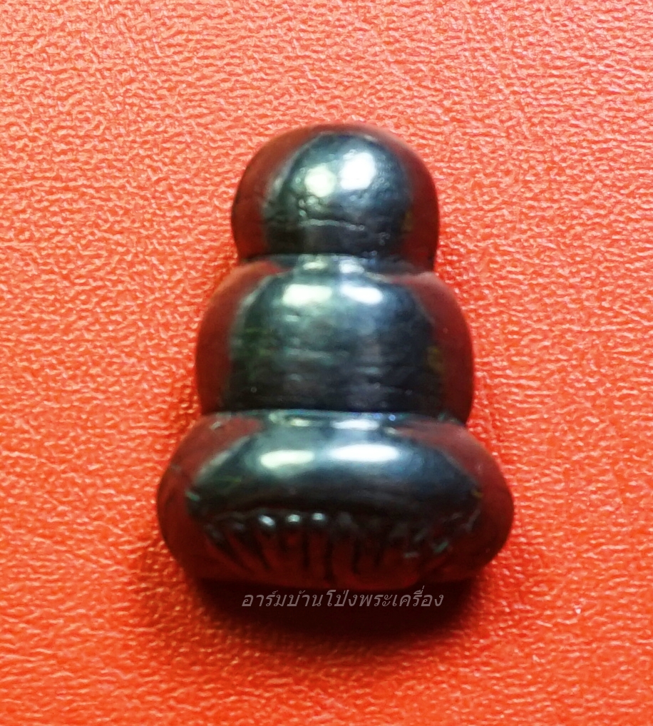 หลวงพ่อปล้อง วัดหลุมดิน ปิดตาย้อนยุค เนื้อเมฆพัตร(องค์ที่2)