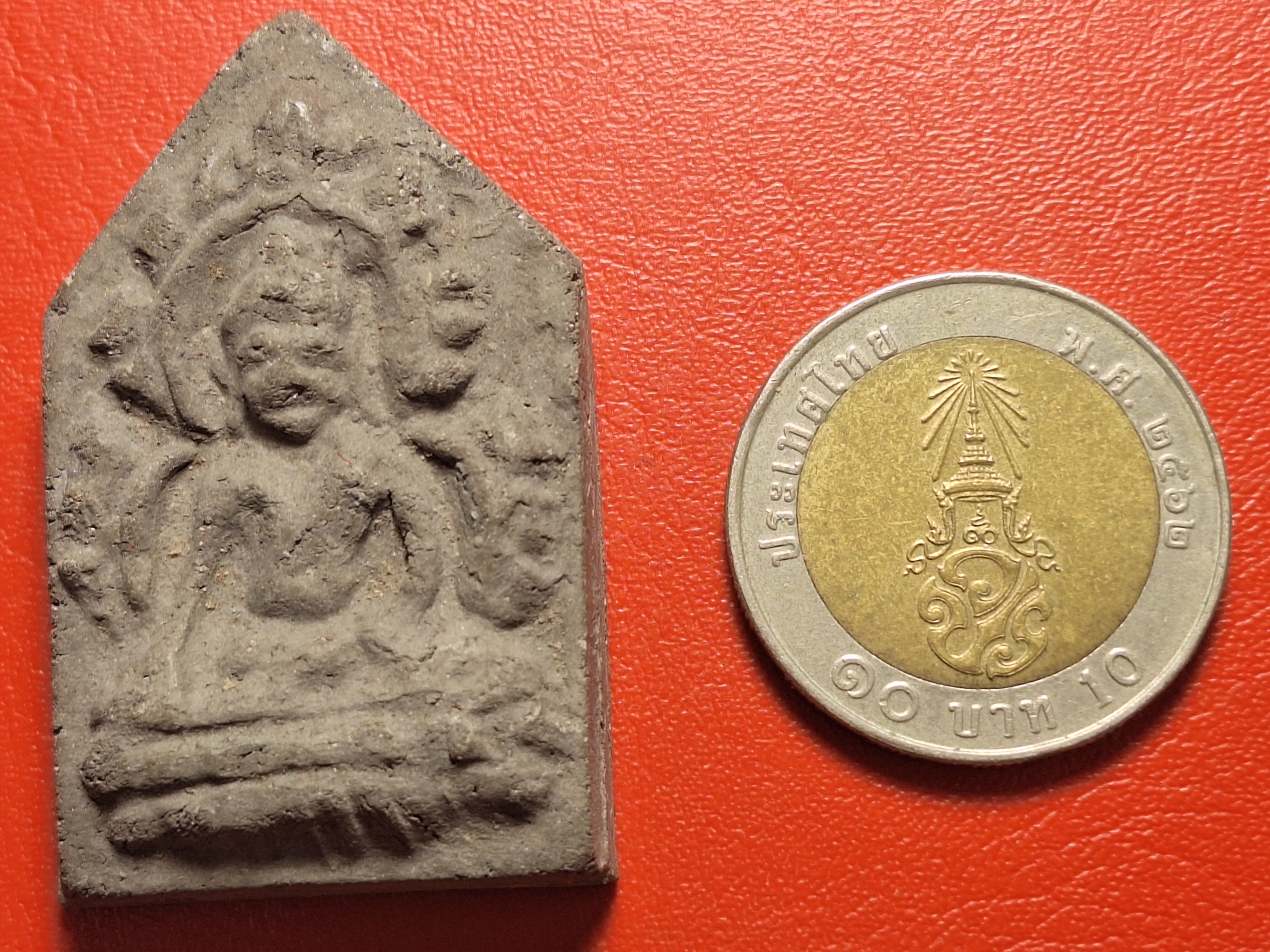 หลวงพ่อแทน วัดธรรมเสน ขุนแผนหน้ายักษ์ ปี๒๕๐๖ เนื้อผงสีเทา(องค์ที่6)