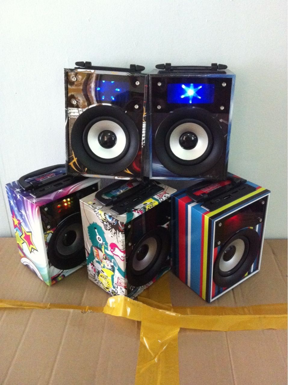 ลำโพงเล็กพกพา รุ่น VB02035